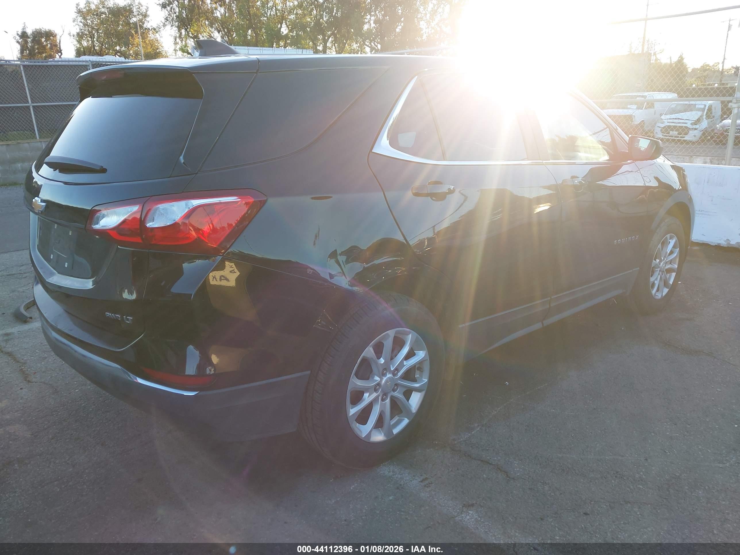 CHEVROLET EQUINOX image 4