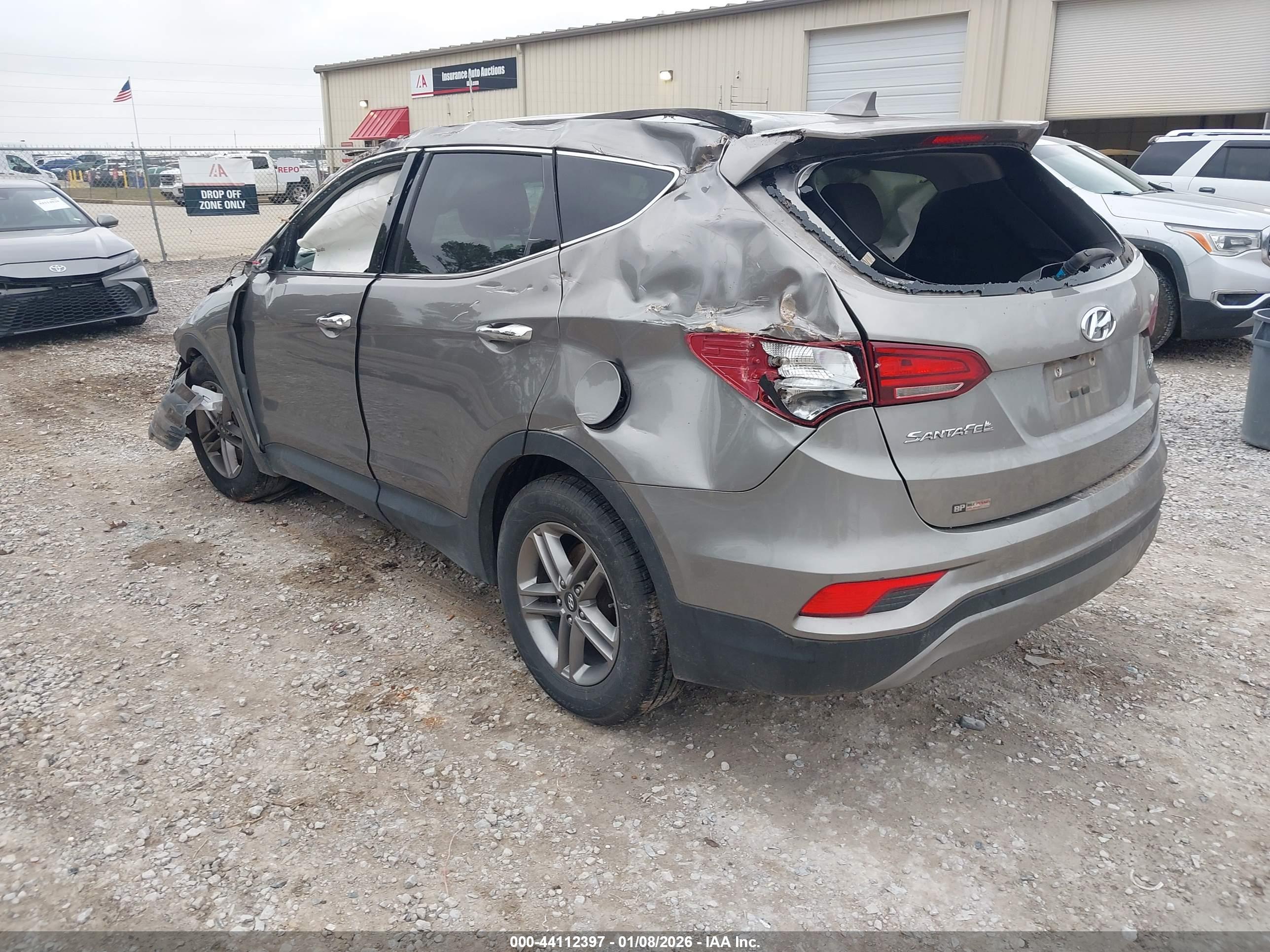 HYUNDAI SANTA image 3