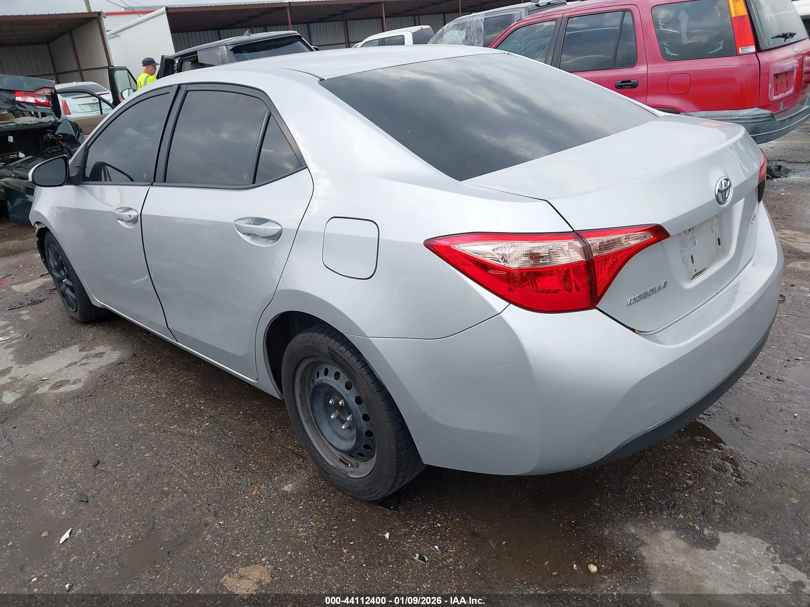 TOYOTA COROLLA image 3