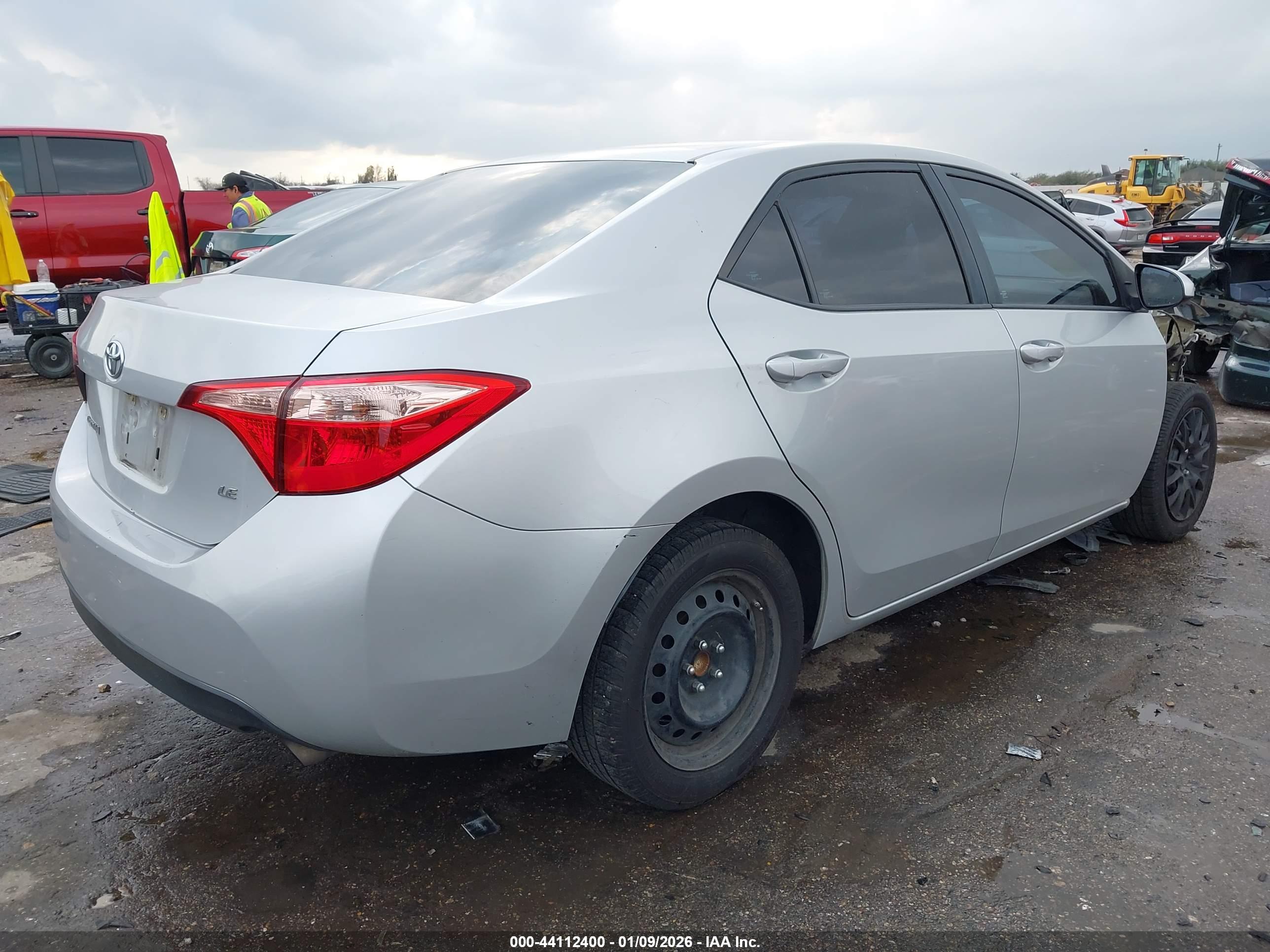 TOYOTA COROLLA image 4