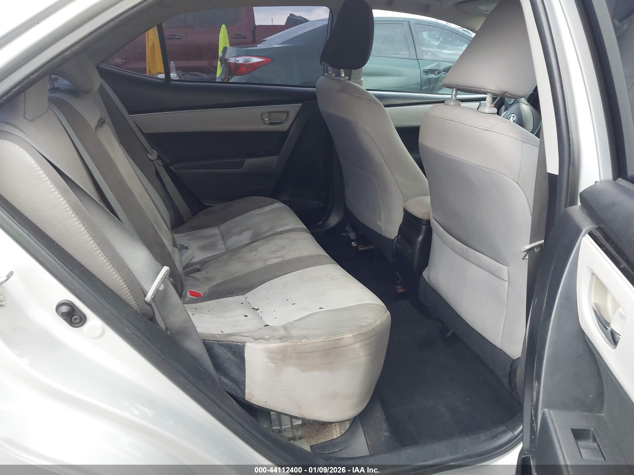 TOYOTA COROLLA image 8