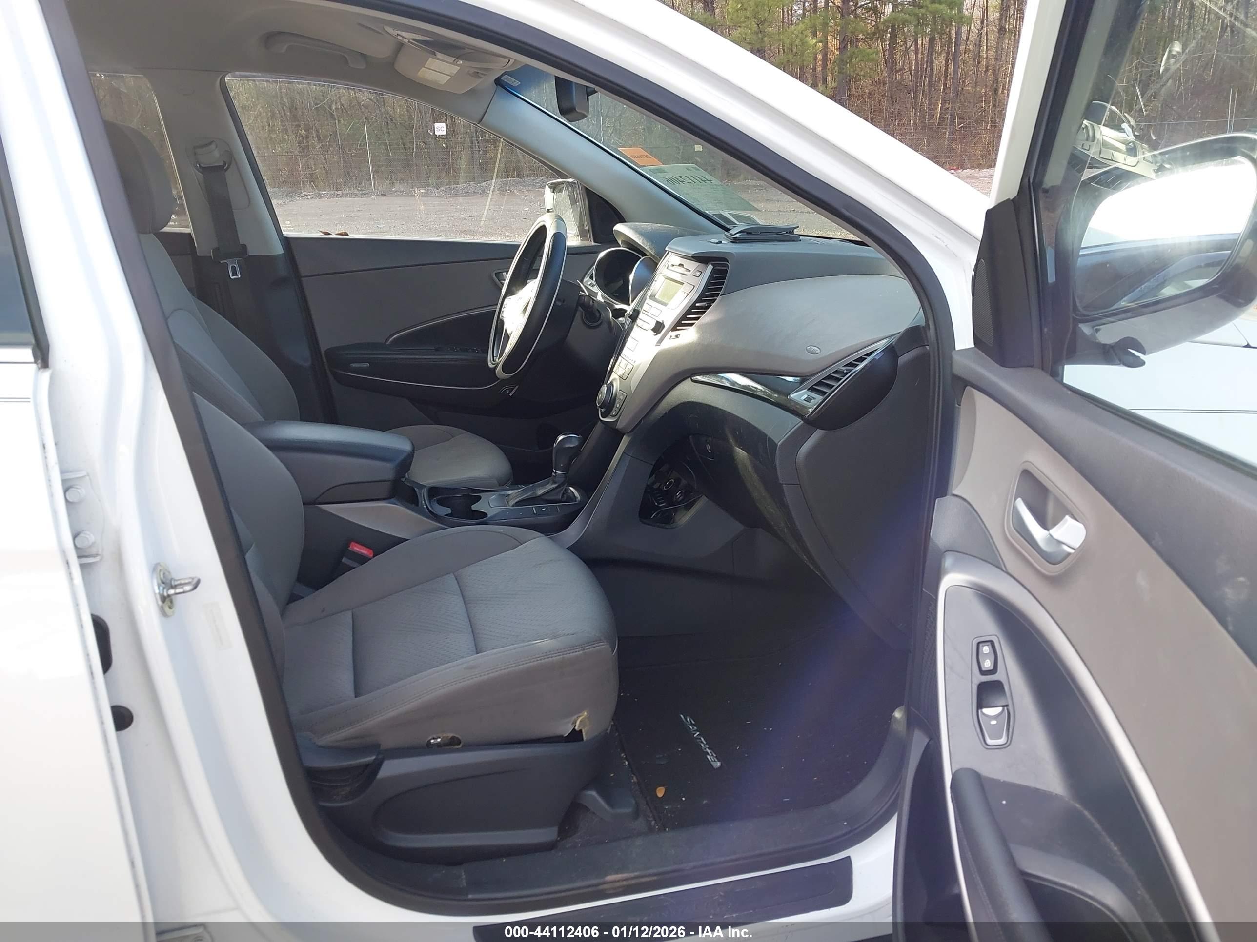 HYUNDAI SANTA image 5
