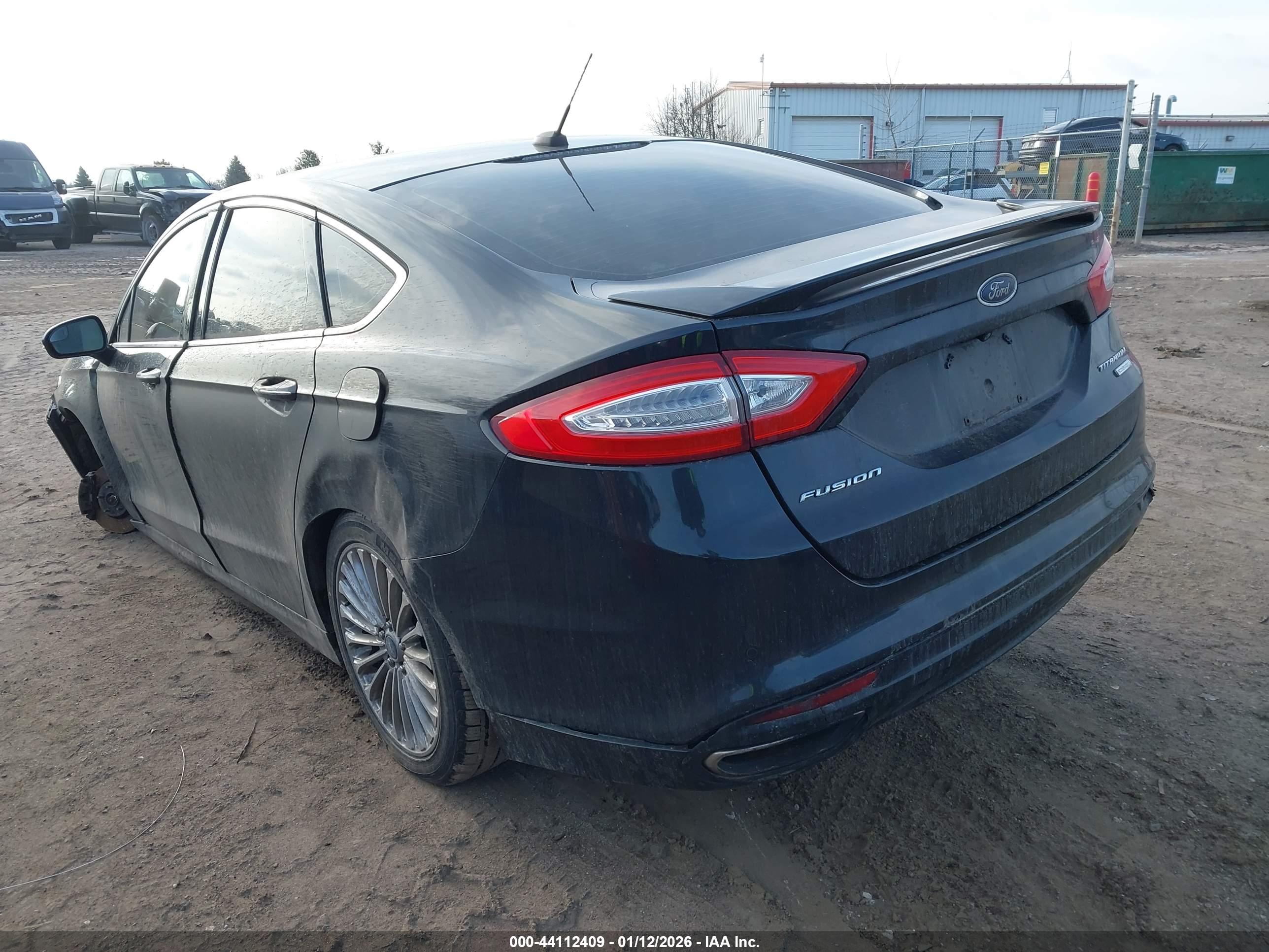 FORD FUSION image 3