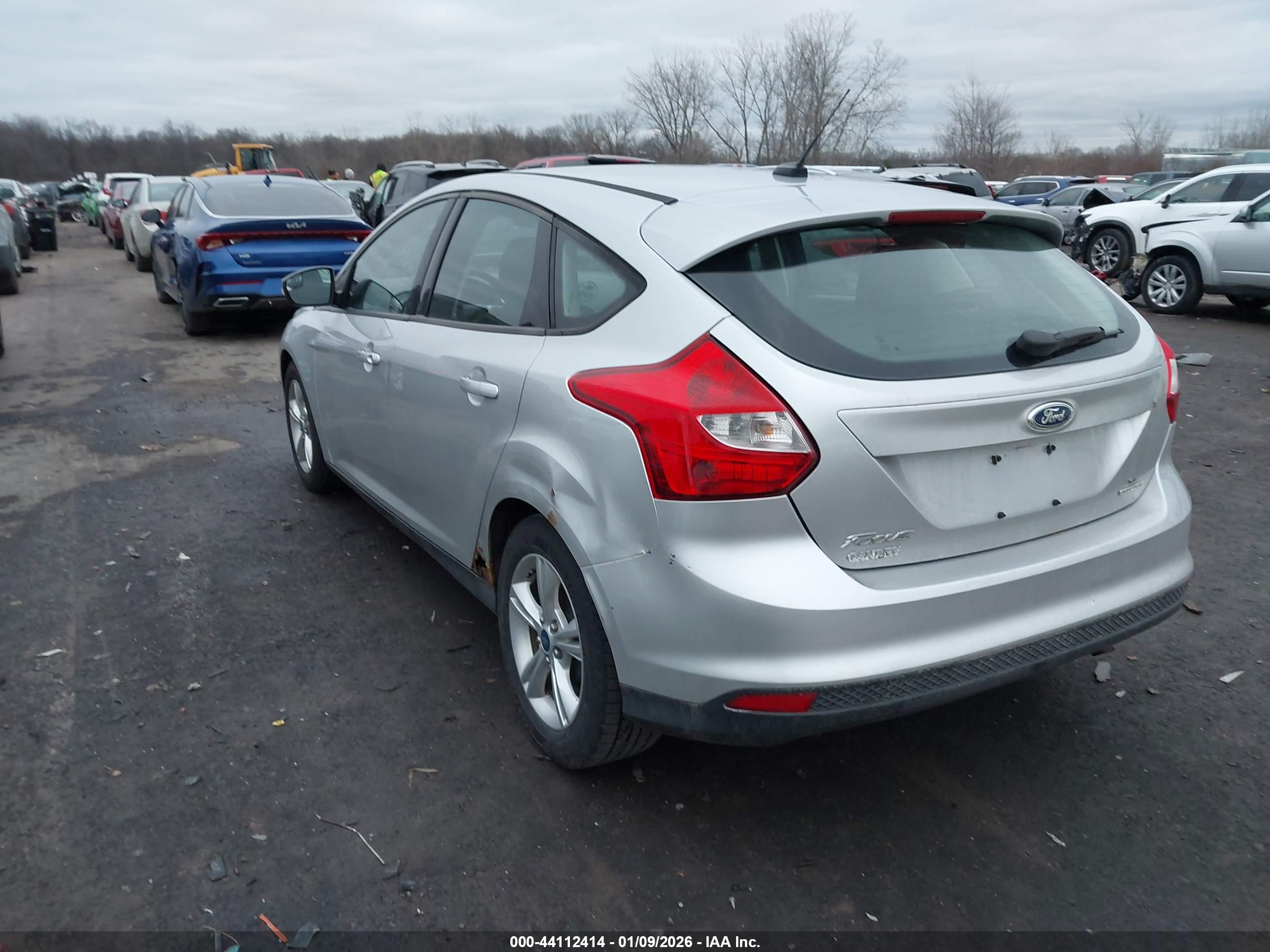 FORD FOCUS image 3
