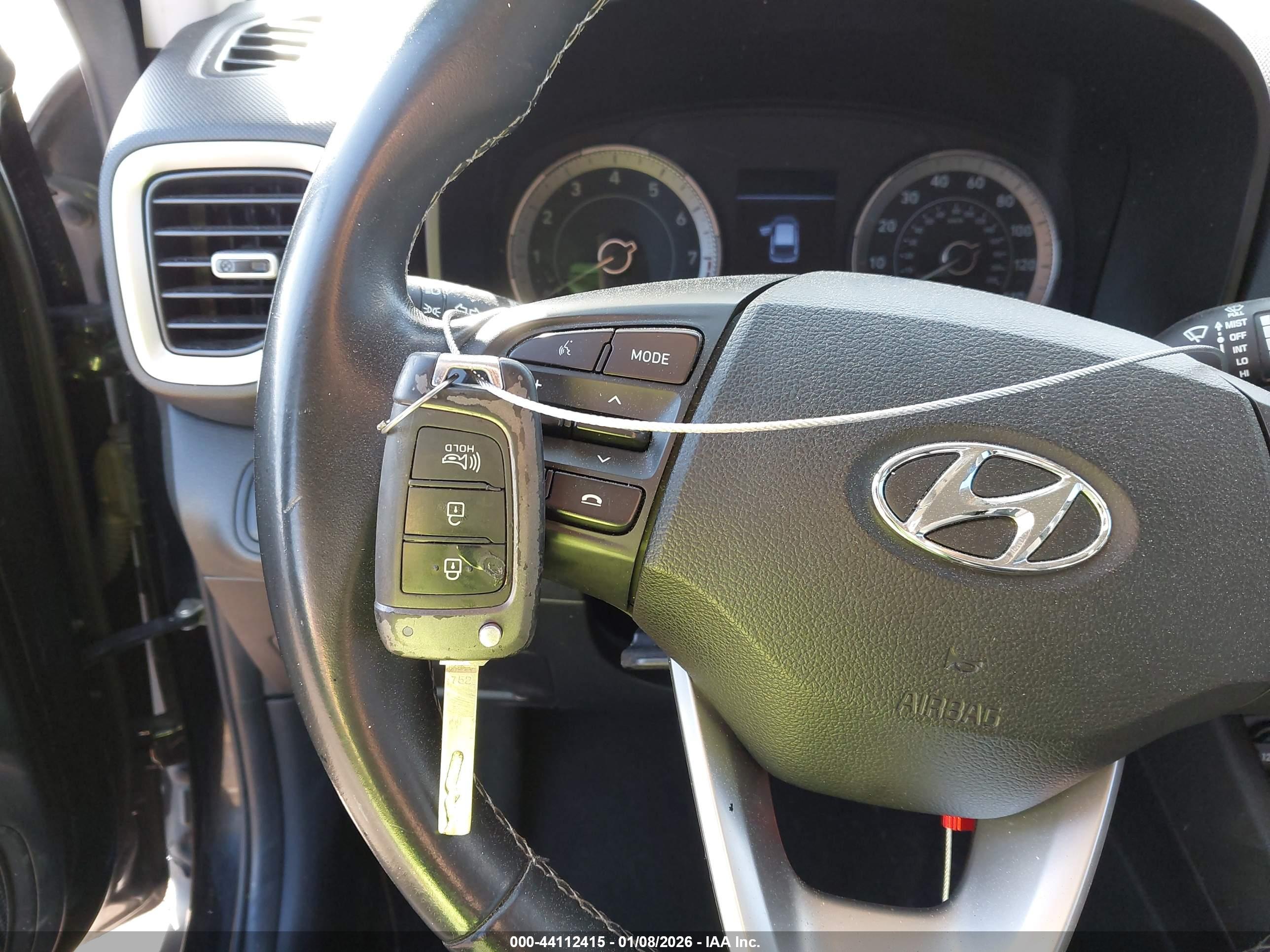 HYUNDAI VENUE image 11