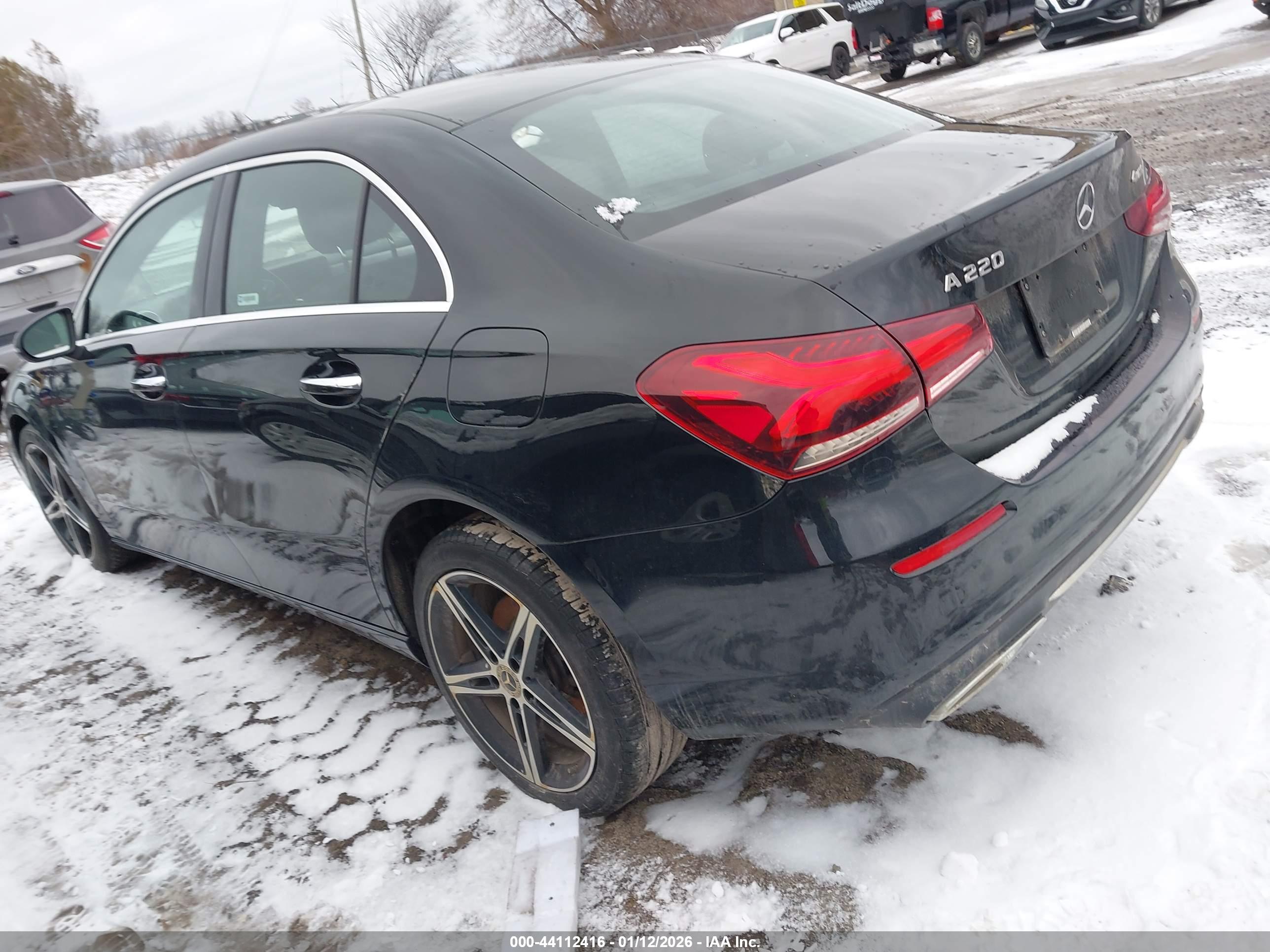 MERCEDES-BENZ A image 3