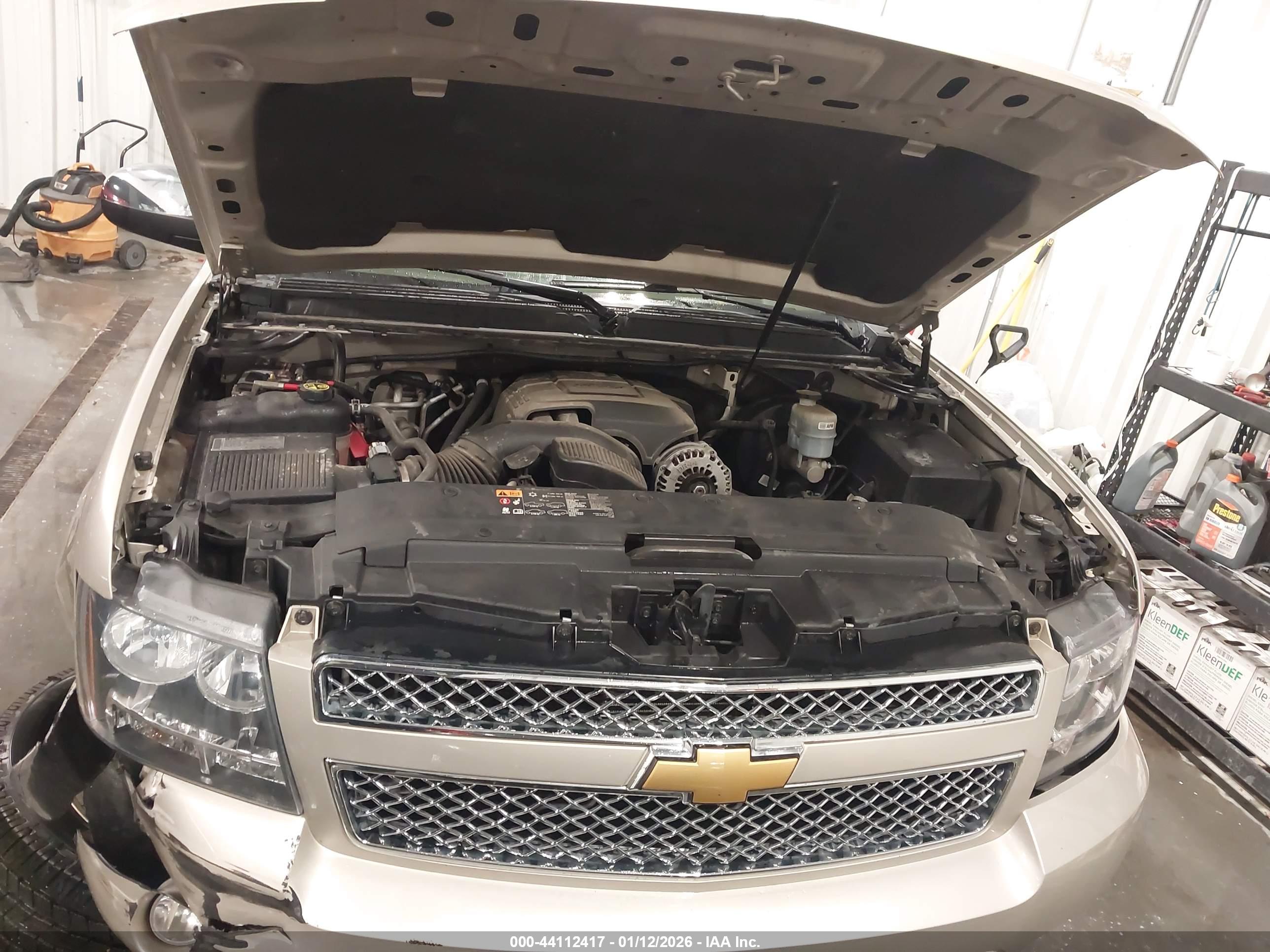 CHEVROLET TAHOE image 10