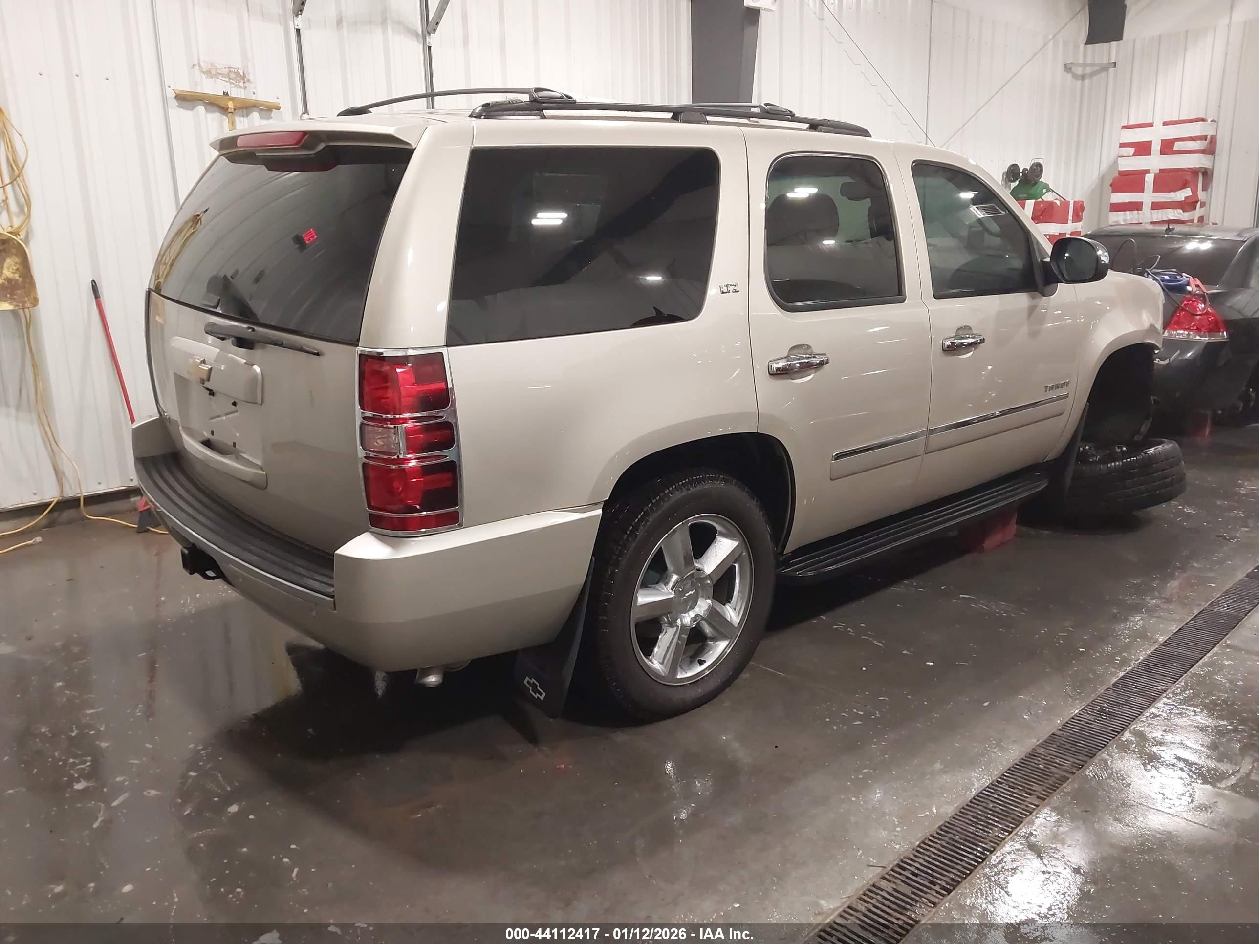 CHEVROLET TAHOE image 4