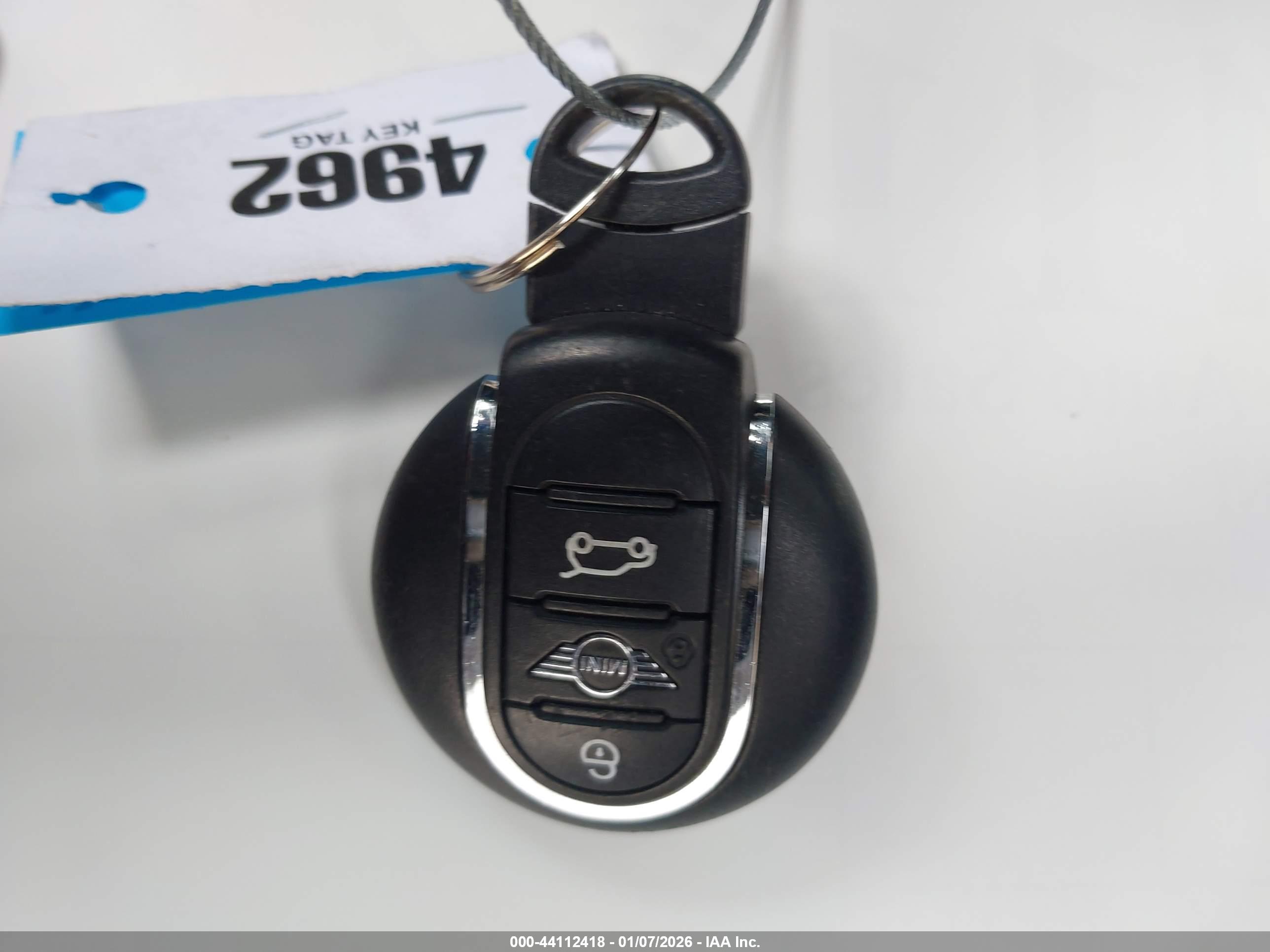 MINI COUNTRYMAN image 11
