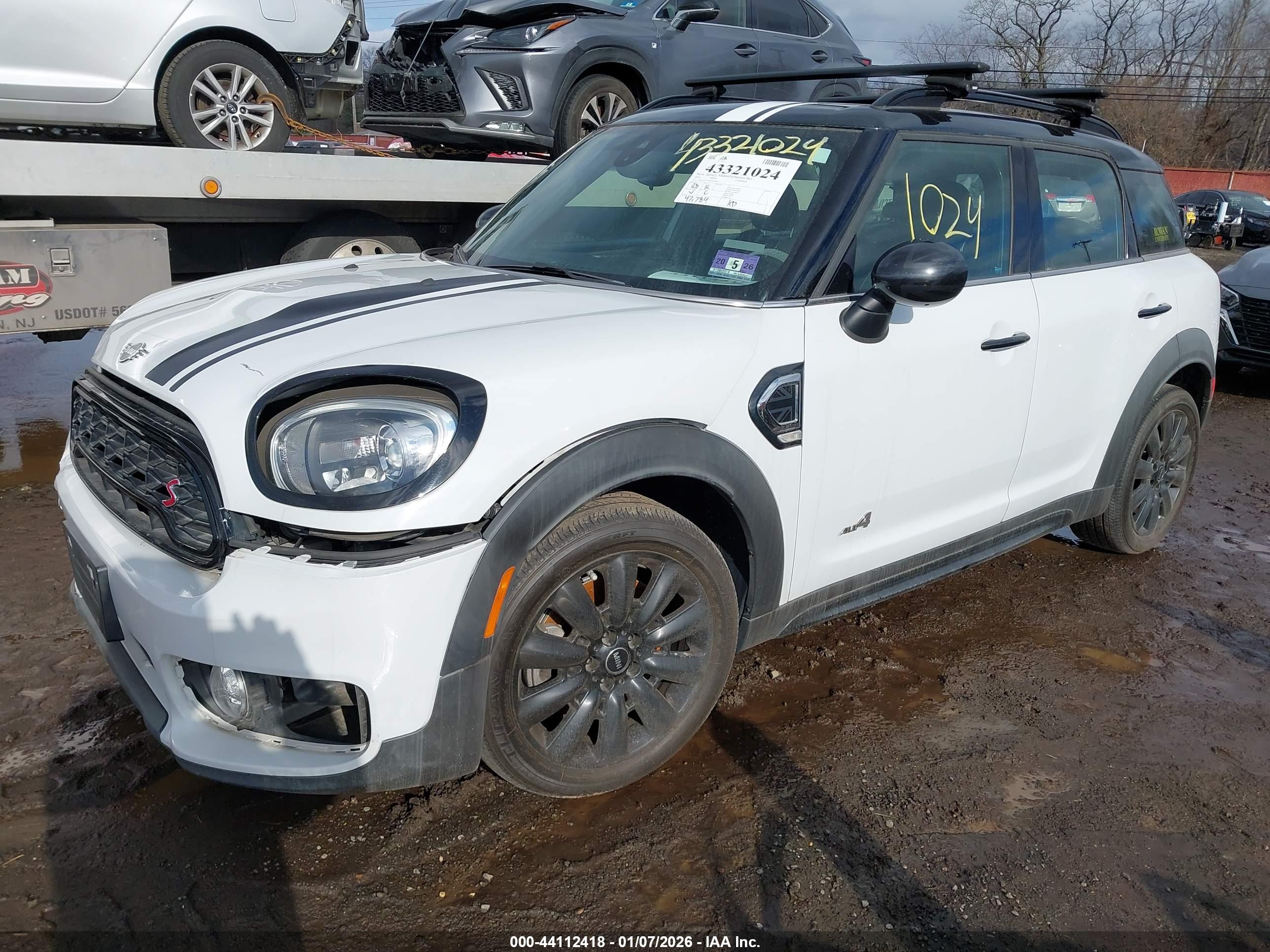 MINI COUNTRYMAN image 2