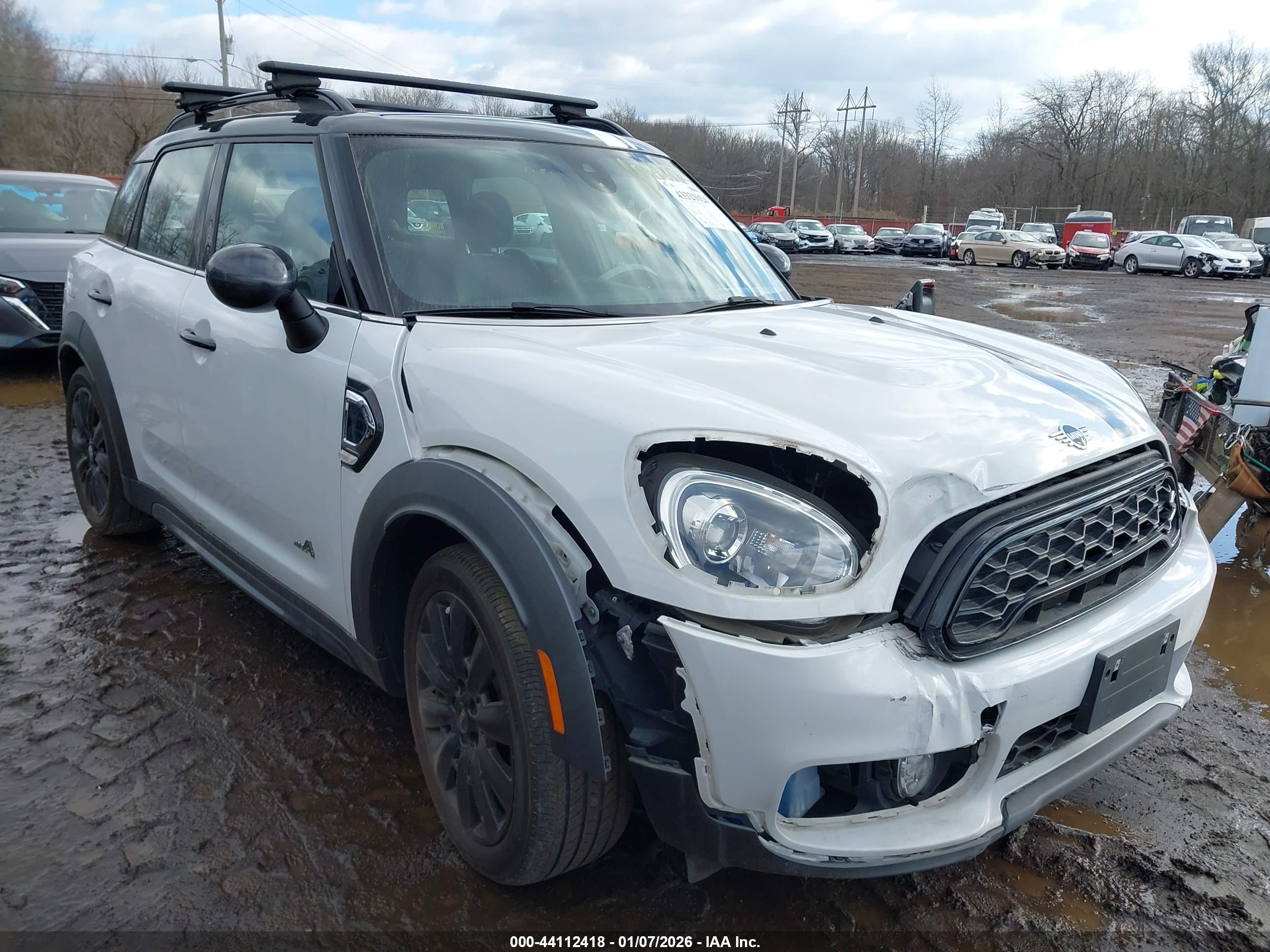 MINI COUNTRYMAN image 6
