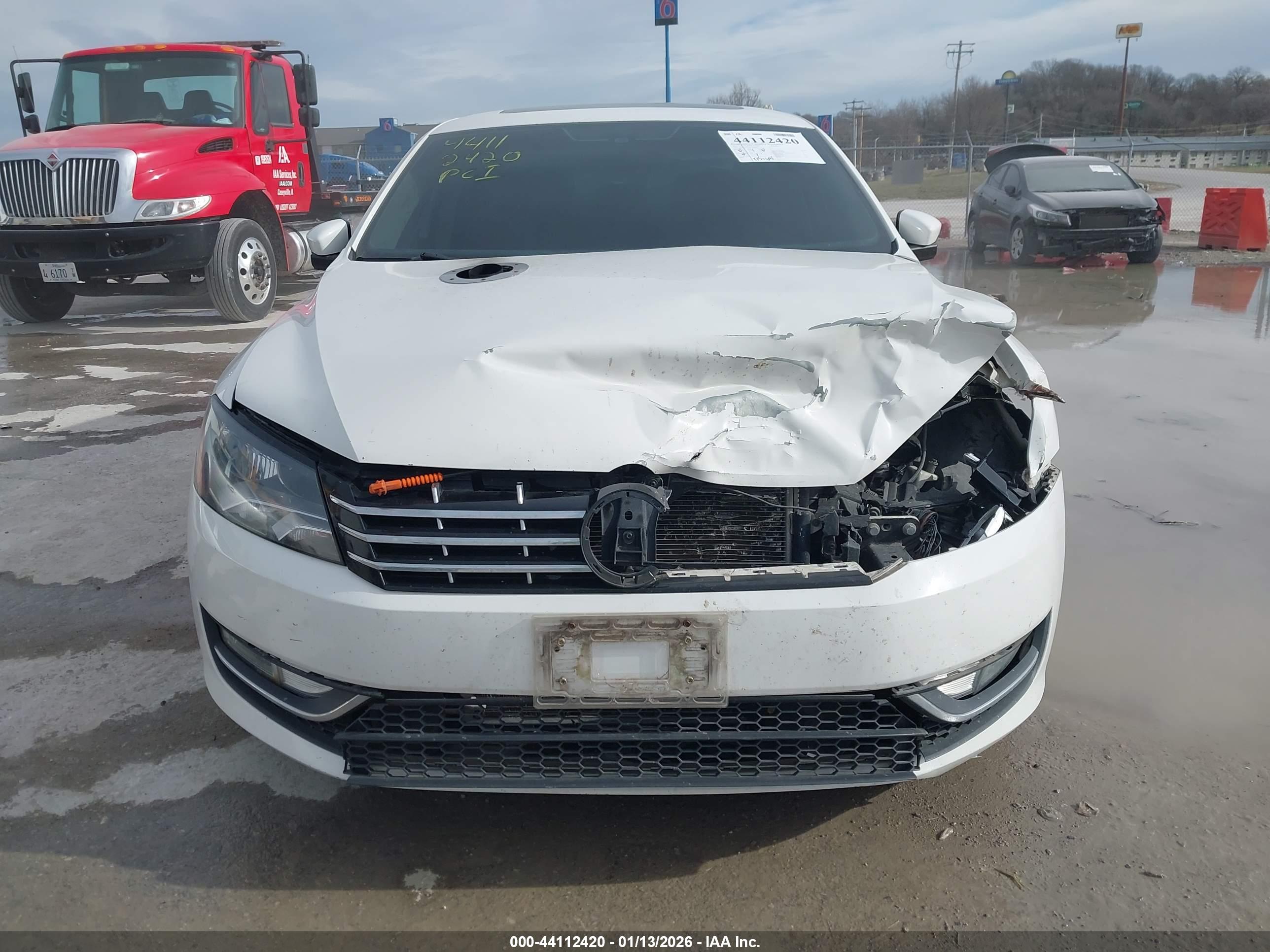VOLKSWAGEN PASSAT image 6