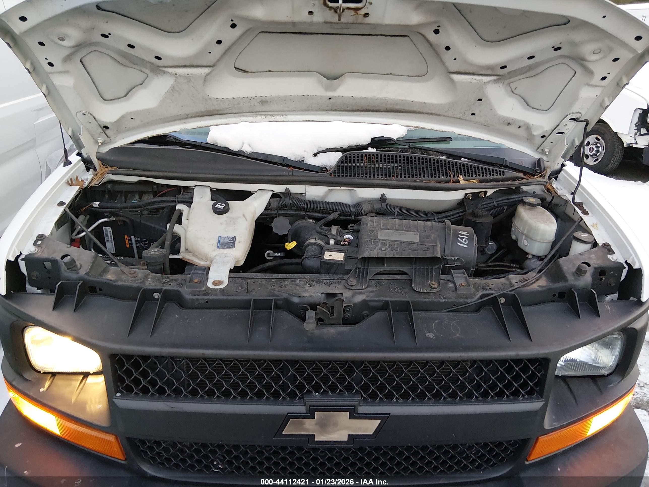 CHEVROLET EXPRESS image 10