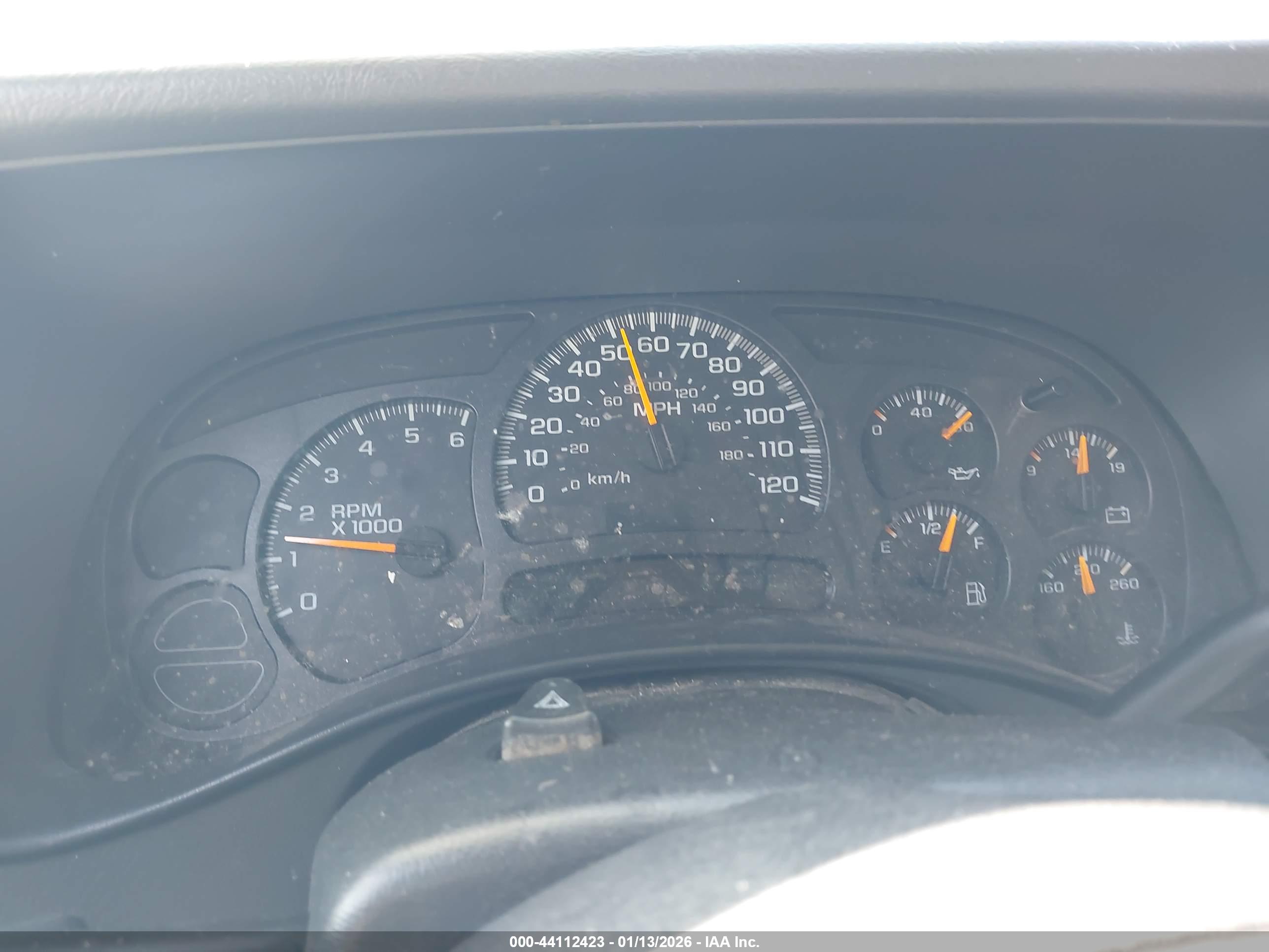 CHEVROLET SILVERADO image 7