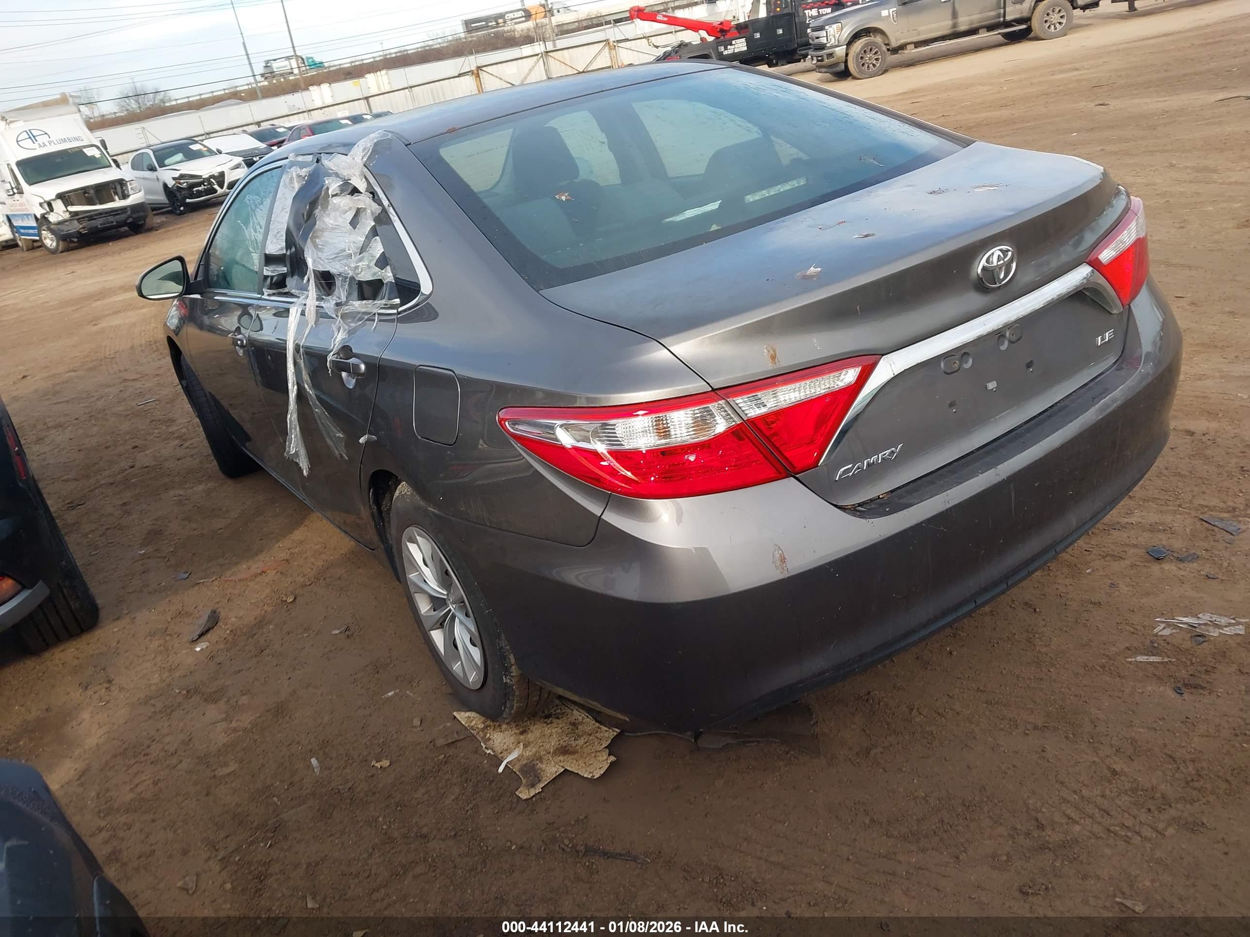TOYOTA CAMRY image 3