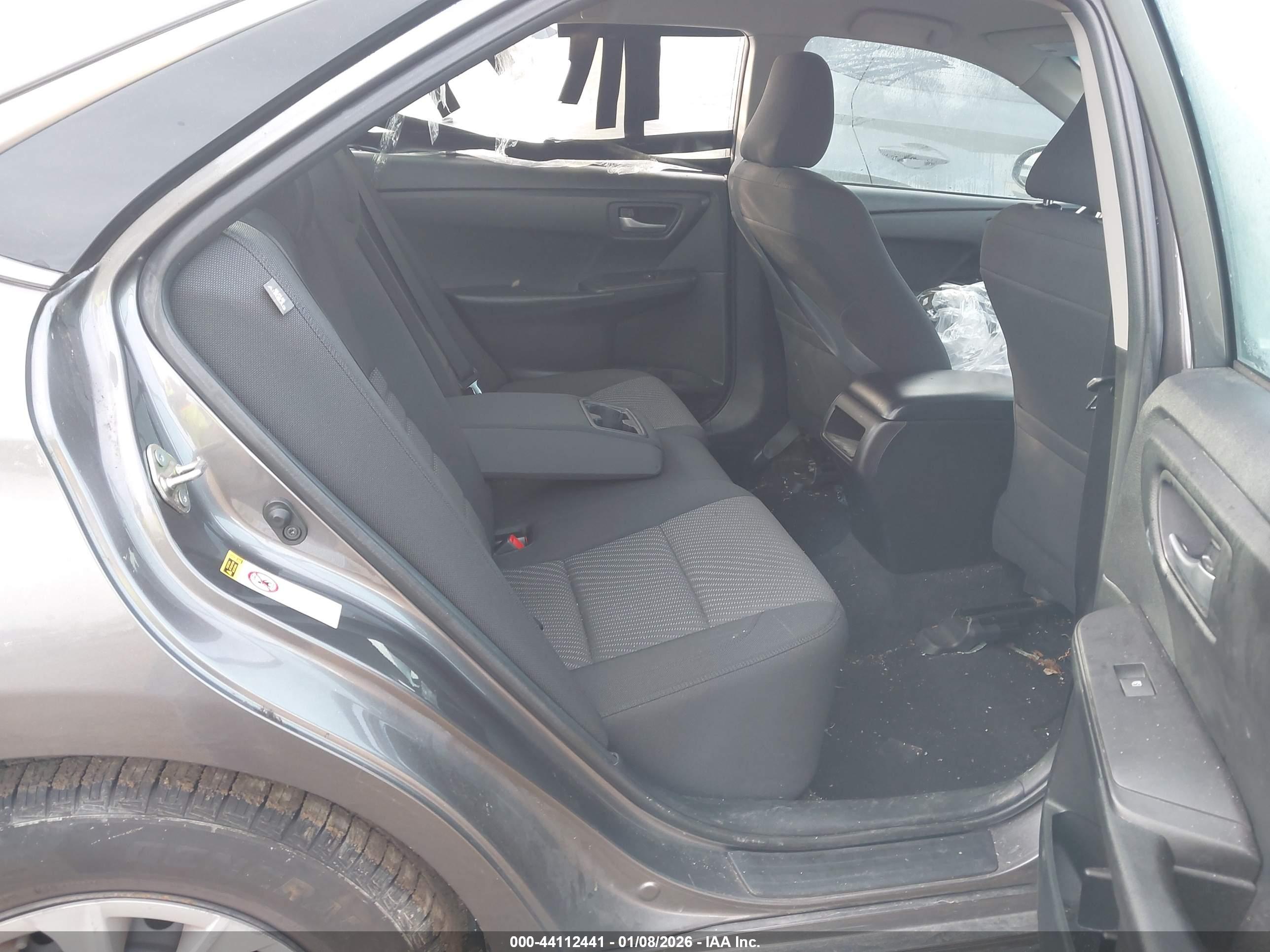 TOYOTA CAMRY image 8