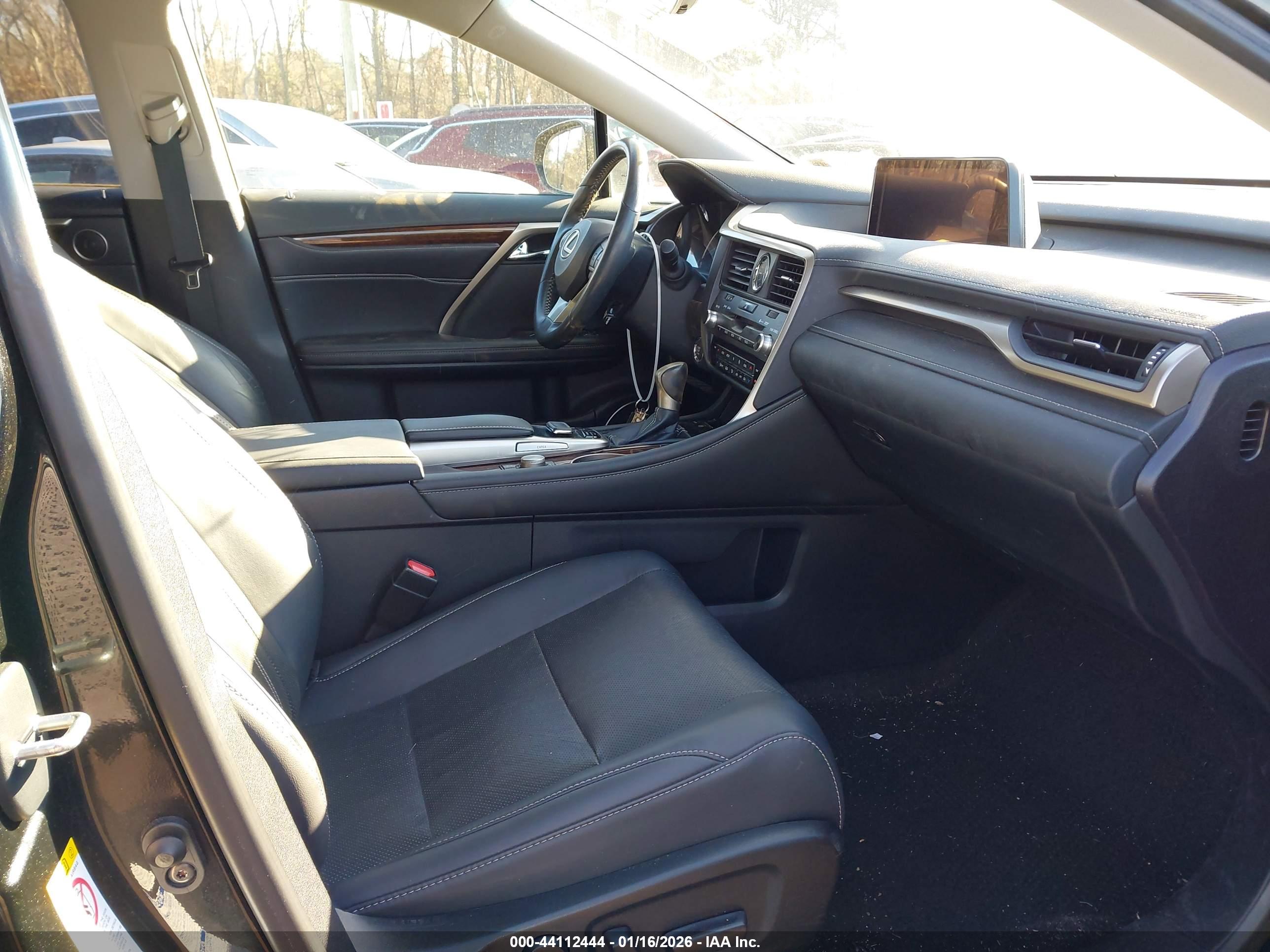 LEXUS RX image 5