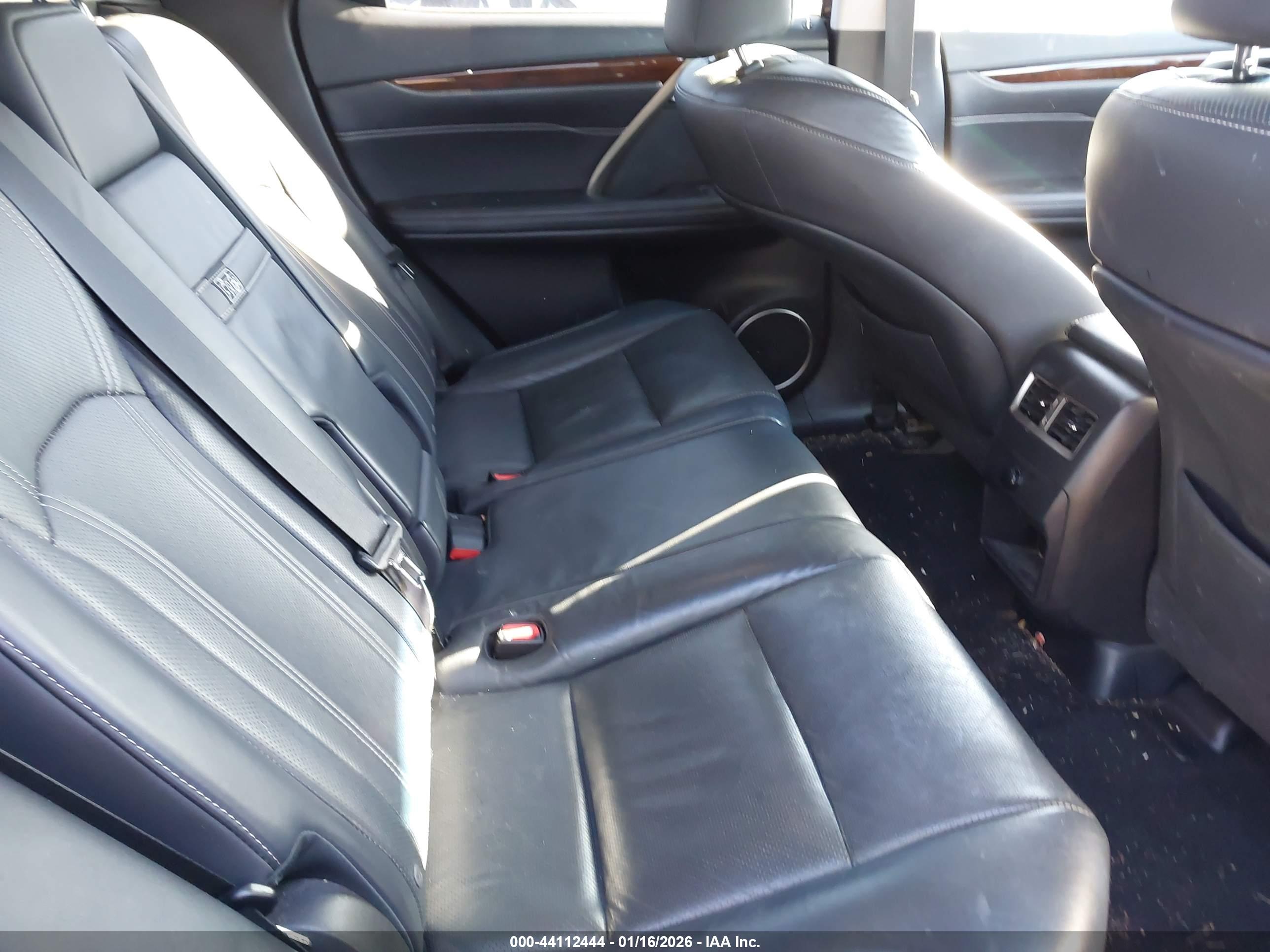 LEXUS RX image 8
