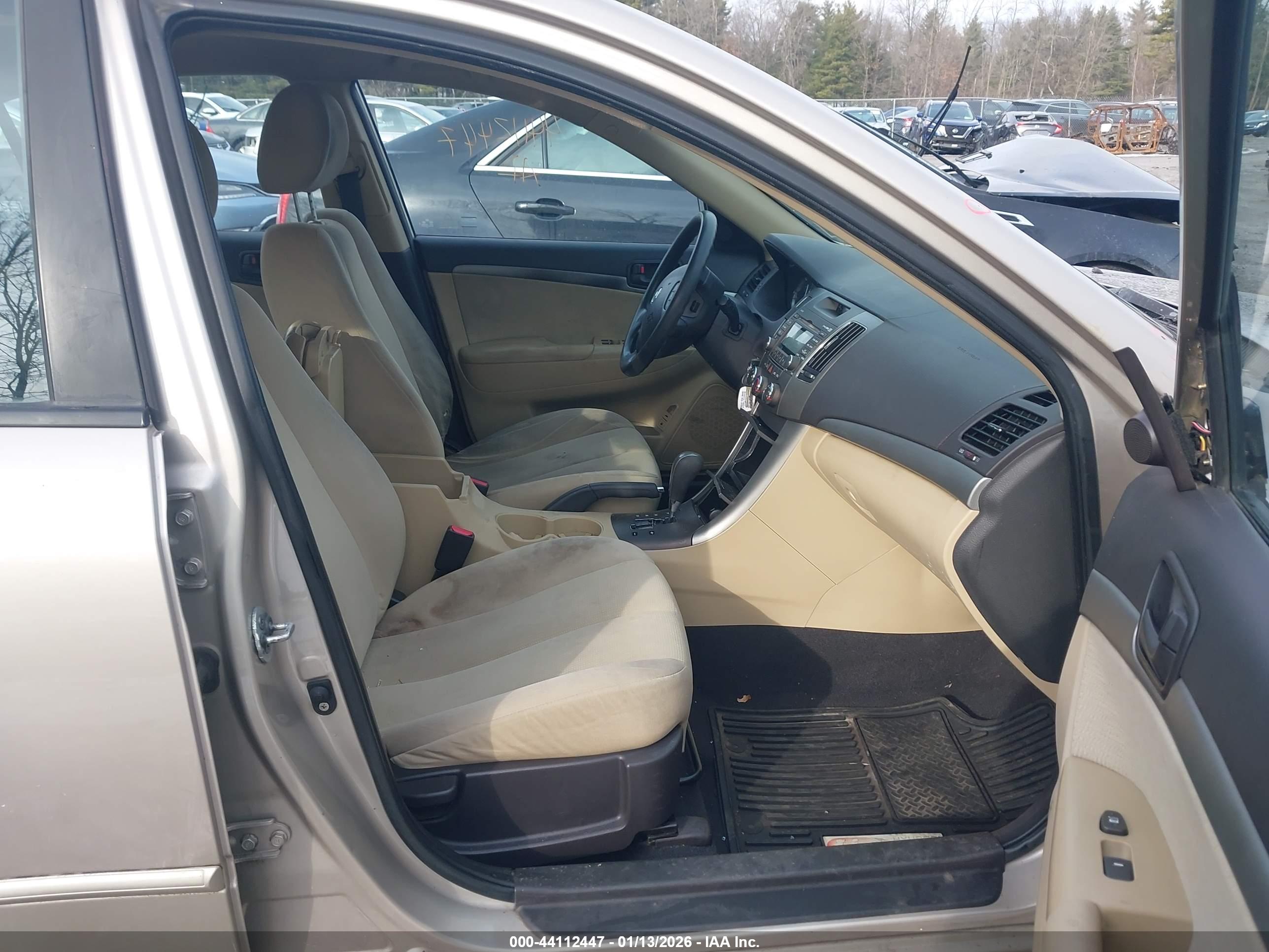 HYUNDAI SONATA image 5
