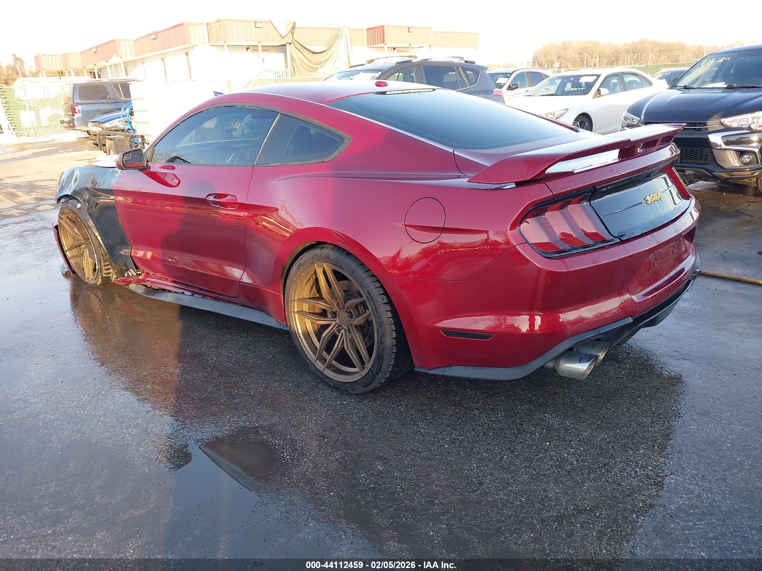 FORD MUSTANG image 3