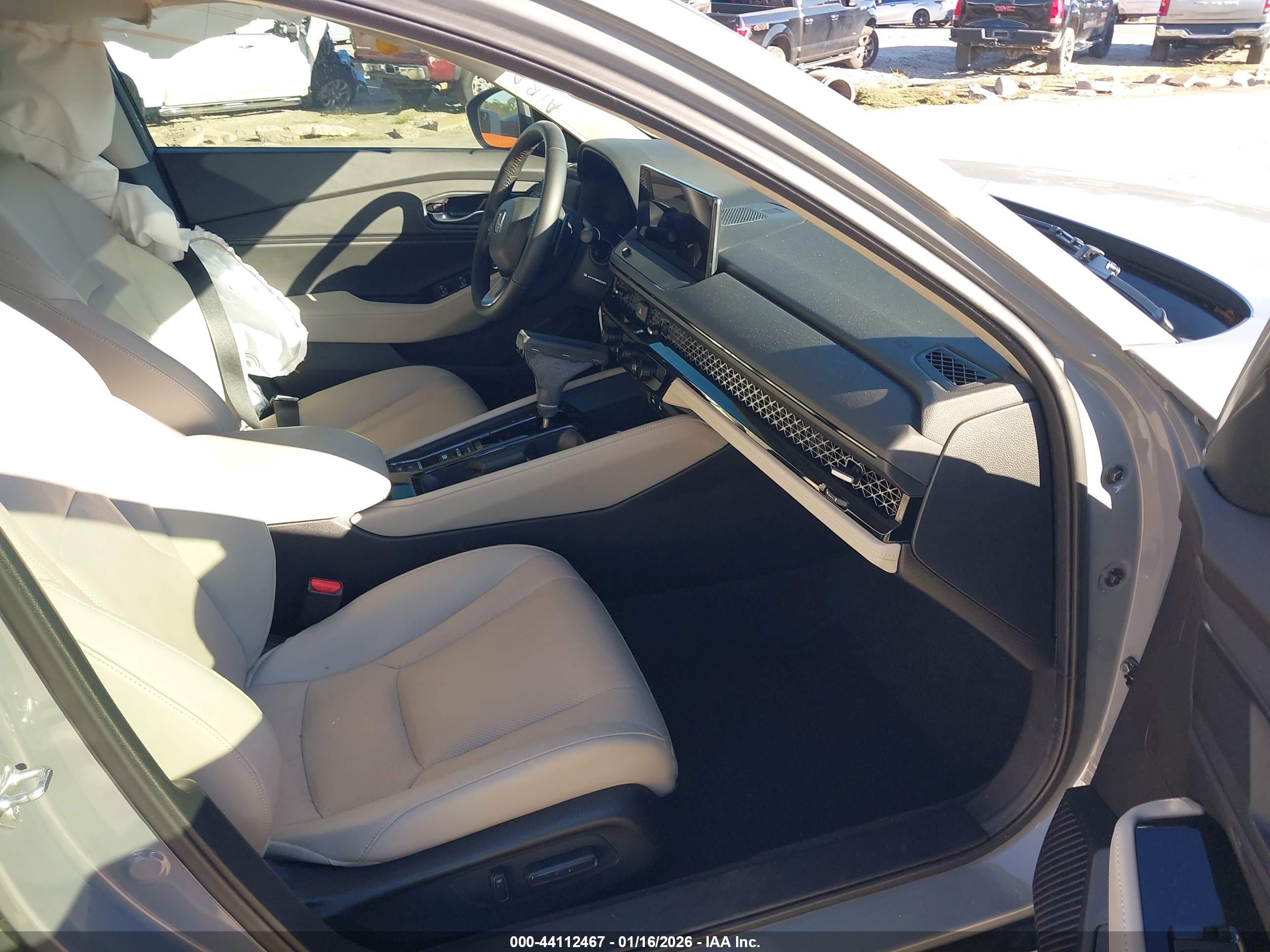 HONDA ACCORD image 5
