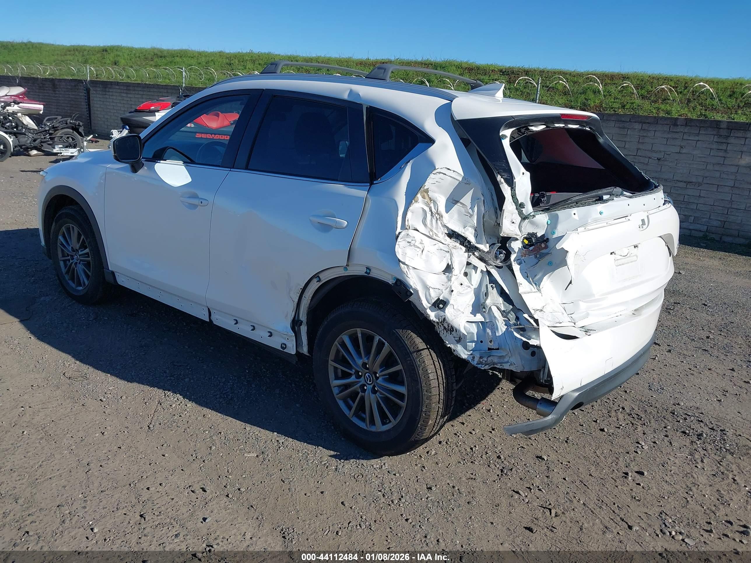 MAZDA CX-5 image 3
