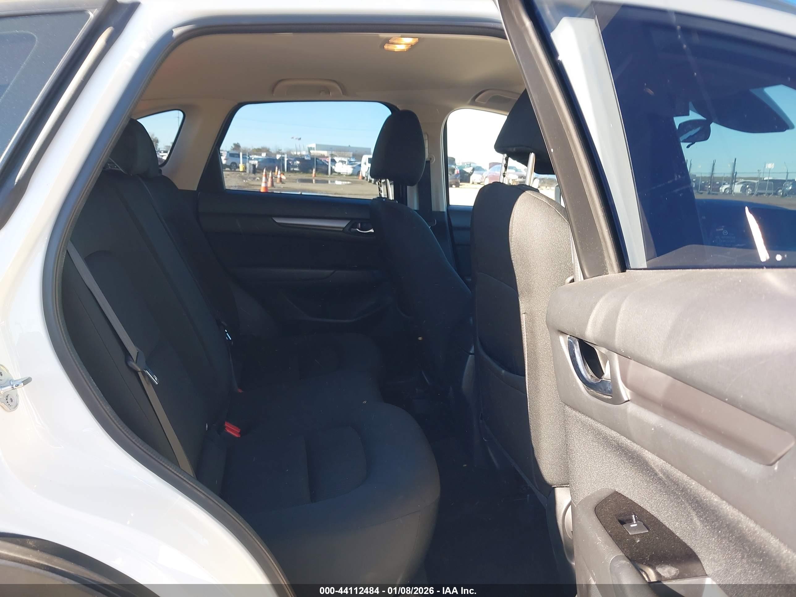 MAZDA CX-5 image 8