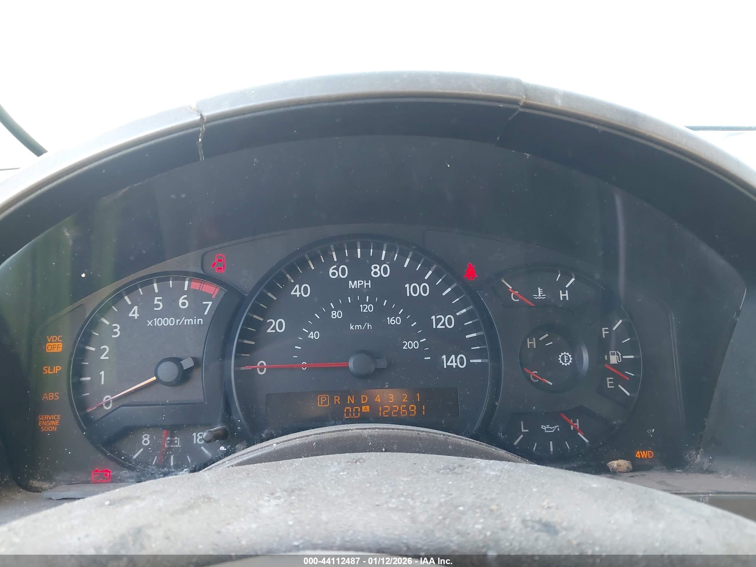 NISSAN TITAN image 7