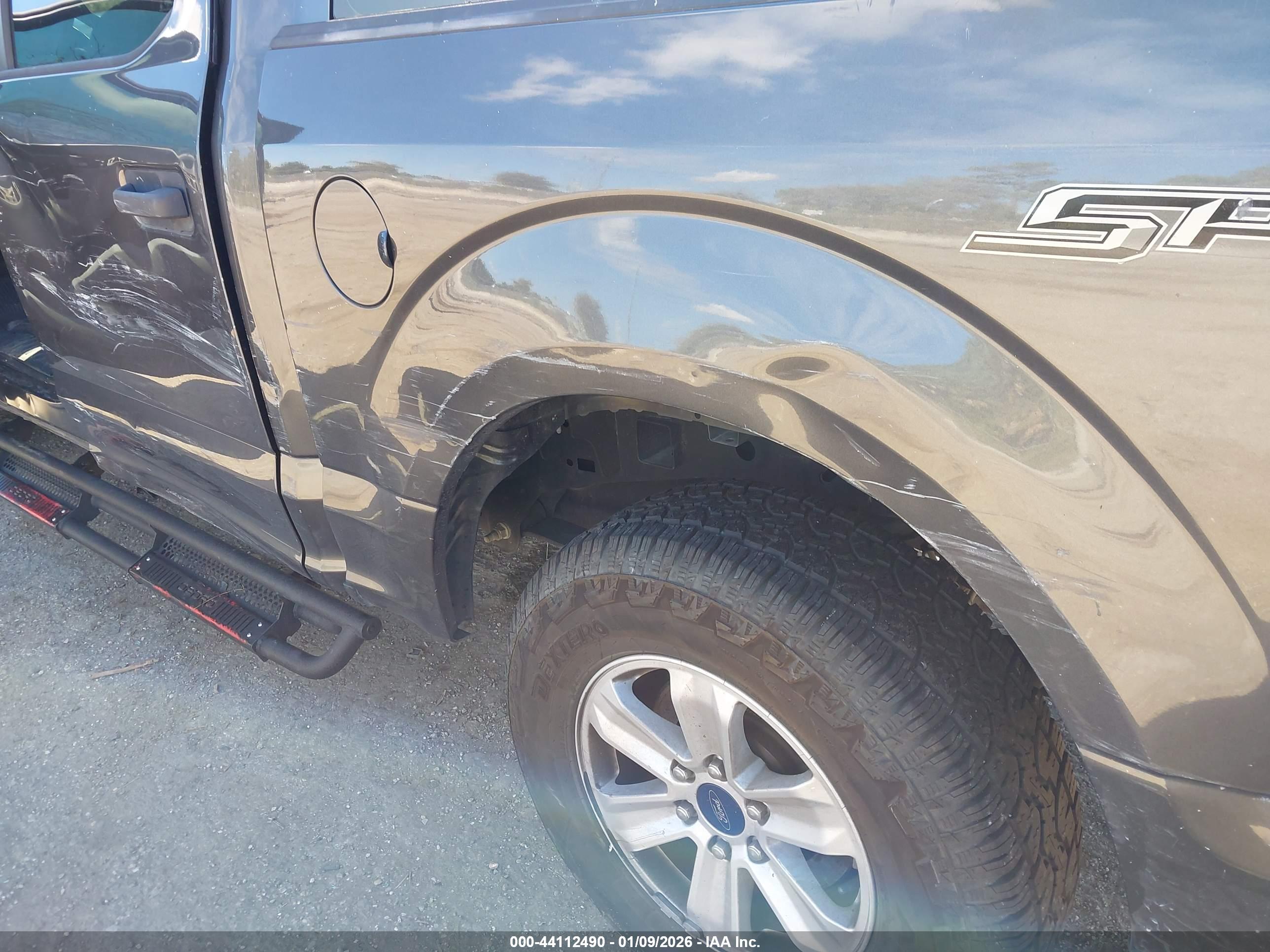 FORD F-150 image 6