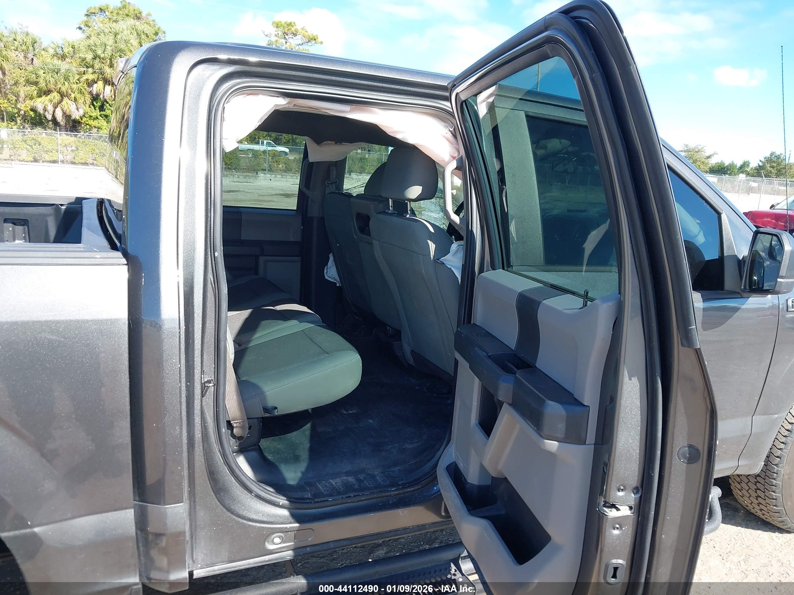 FORD F-150 image 8