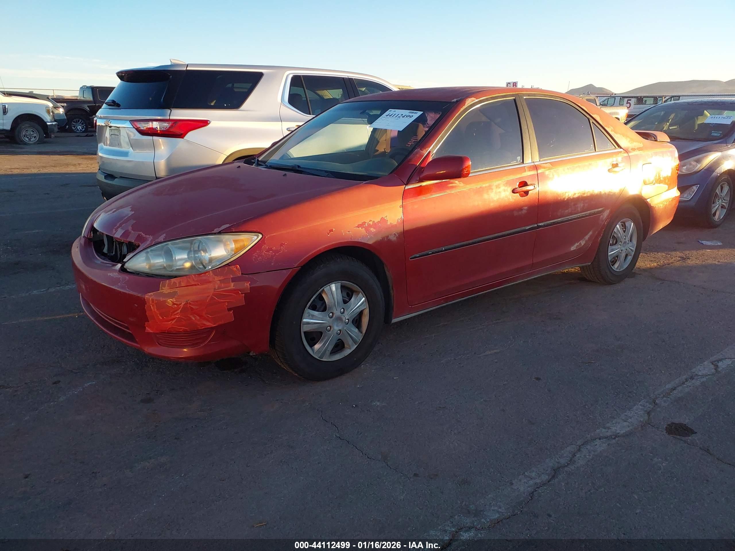 TOYOTA CAMRY image 2