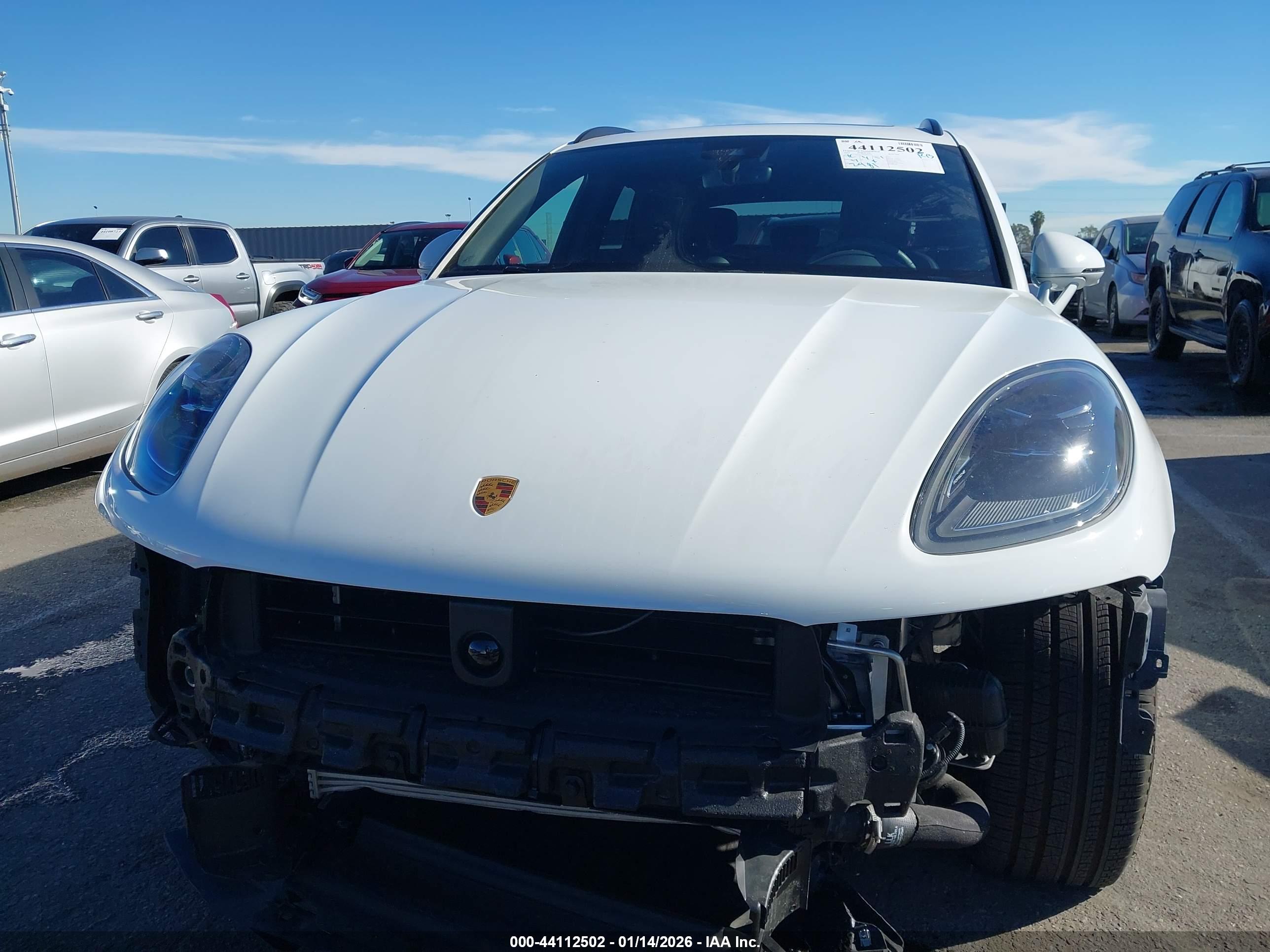 PORSCHE MACAN image 6