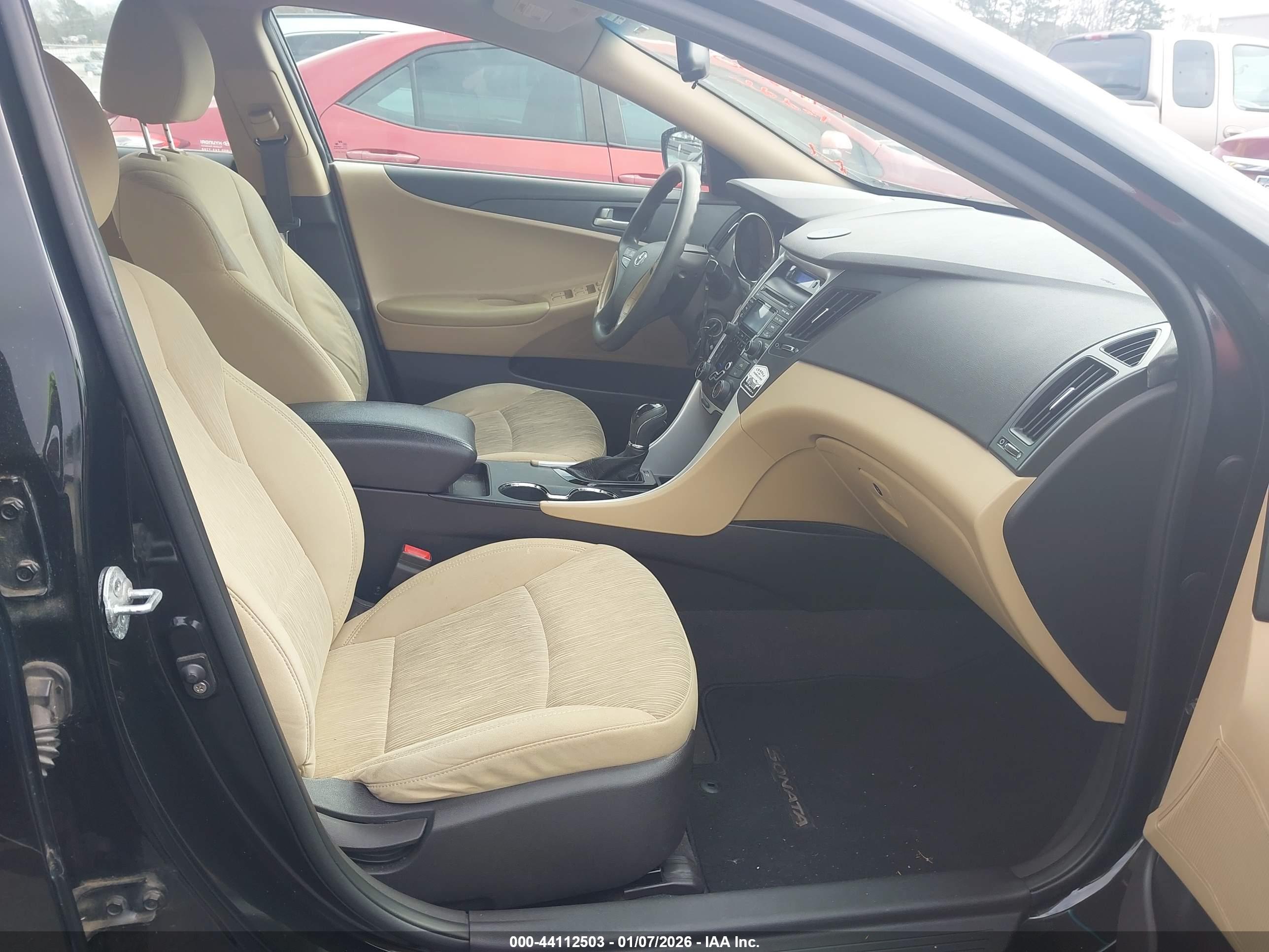 HYUNDAI SONATA image 5