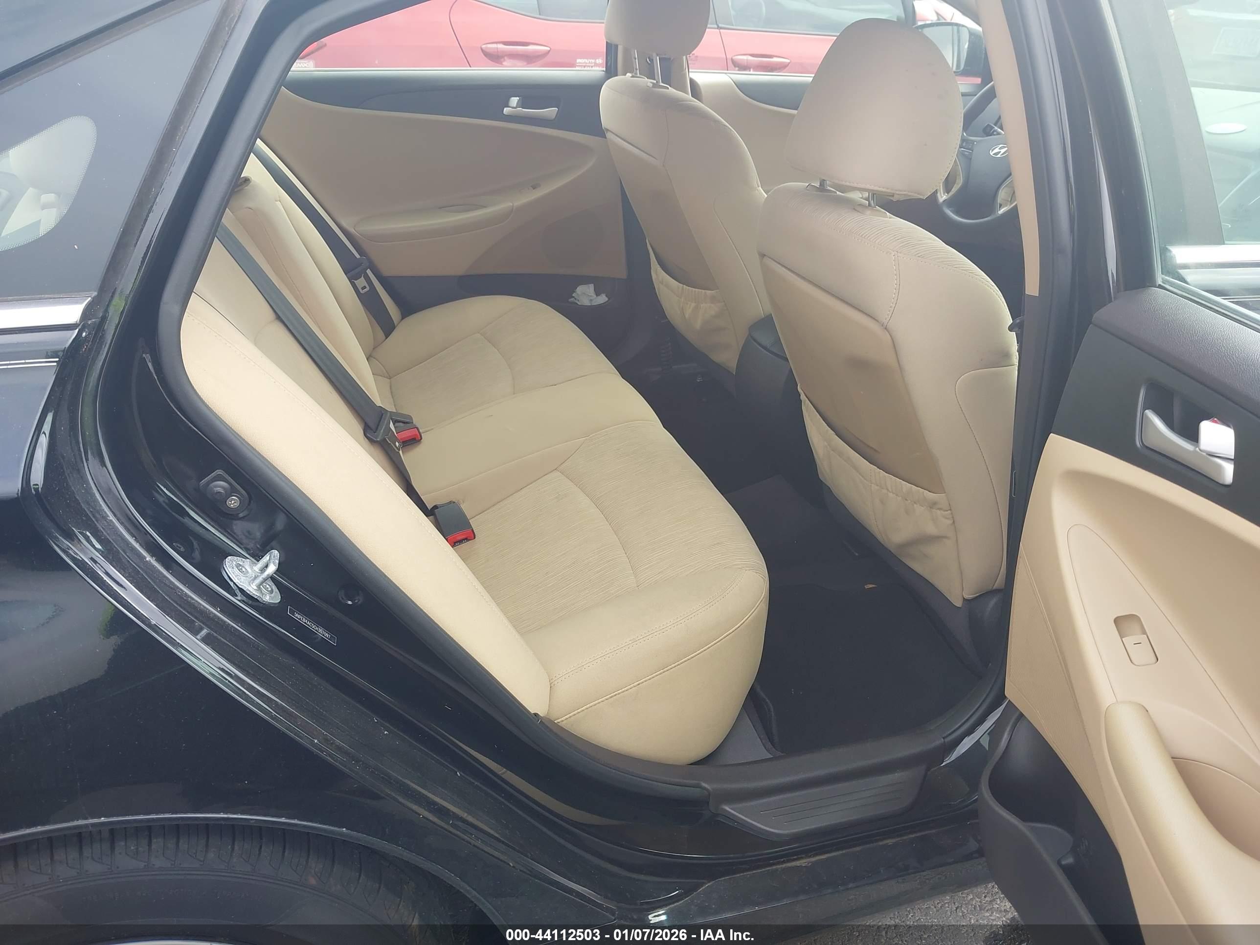 HYUNDAI SONATA image 8