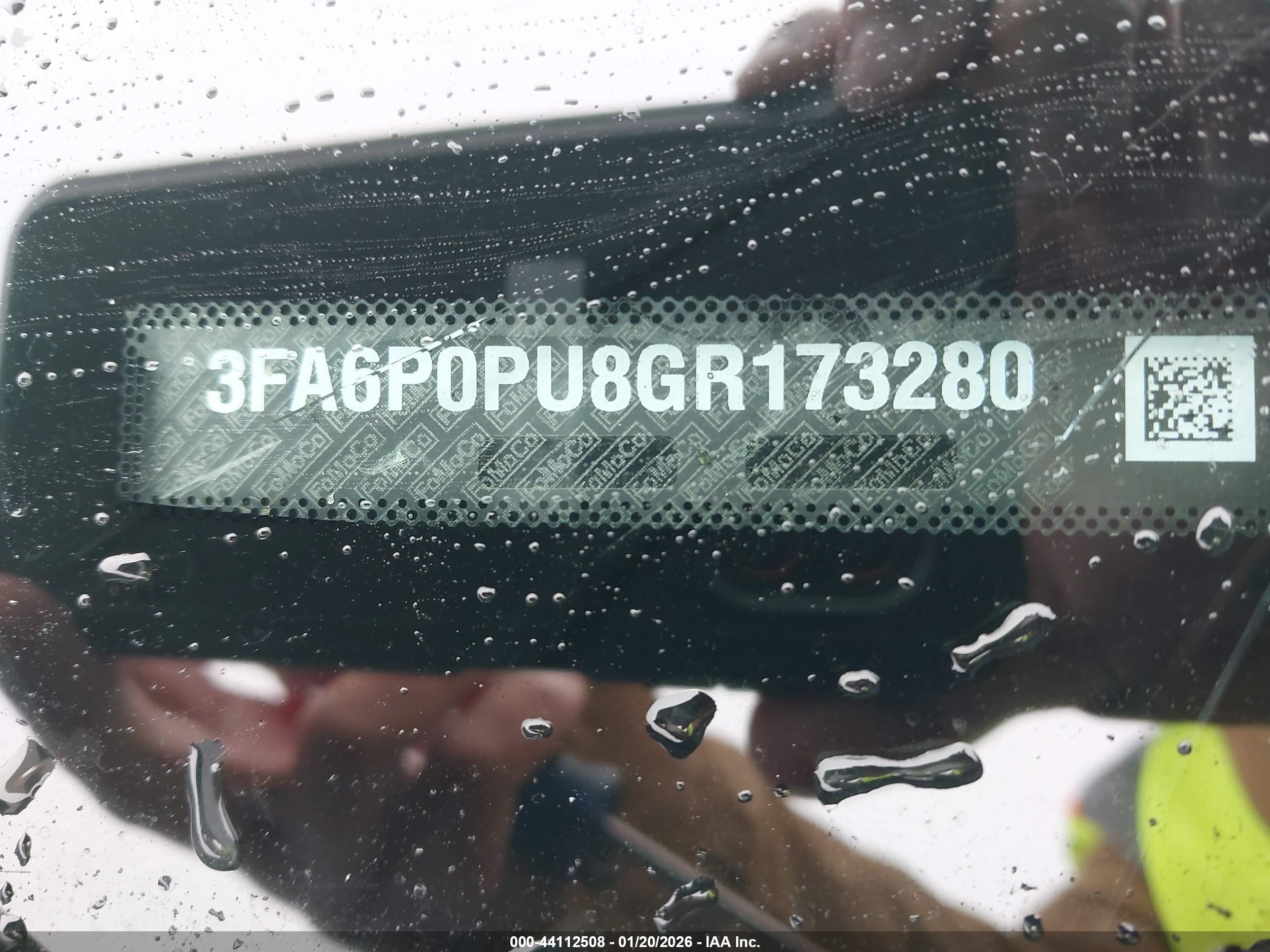 FORD FUSION image 9