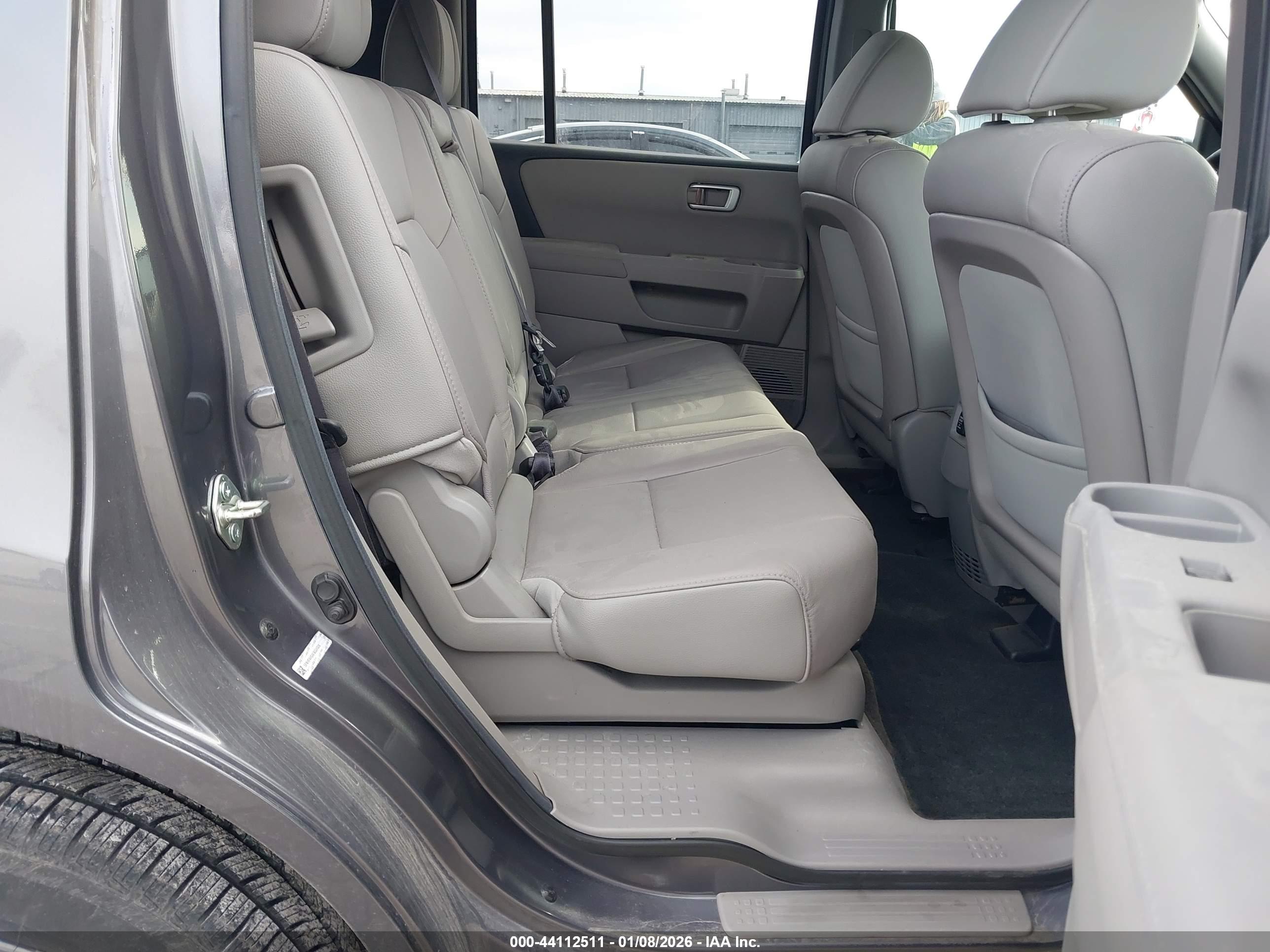 HONDA PILOT image 8