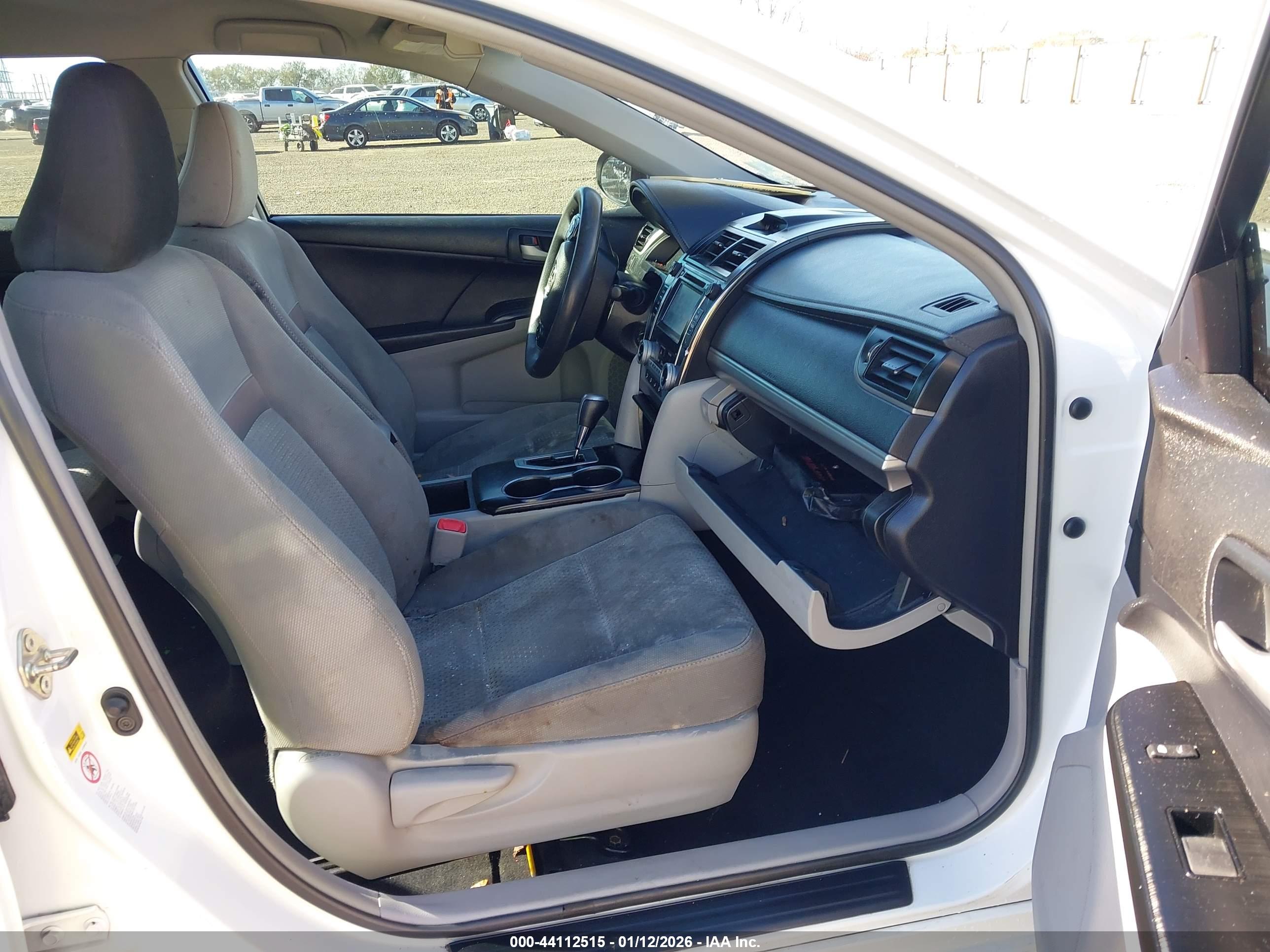 TOYOTA CAMRY image 5