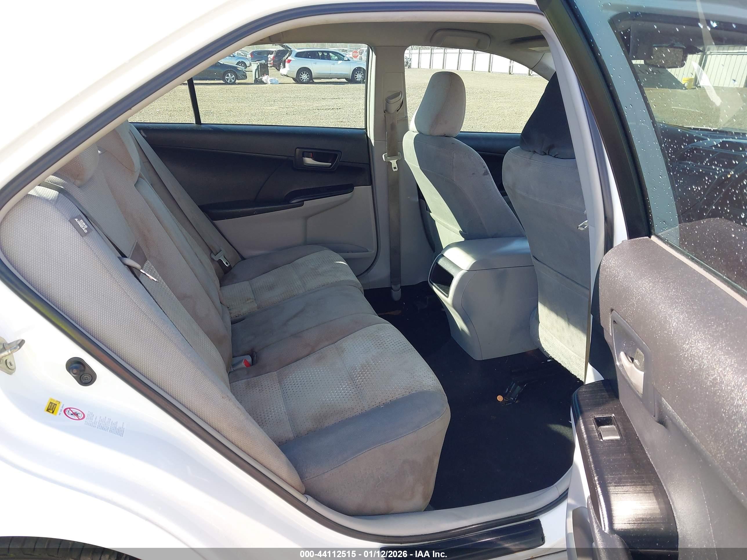 TOYOTA CAMRY image 8