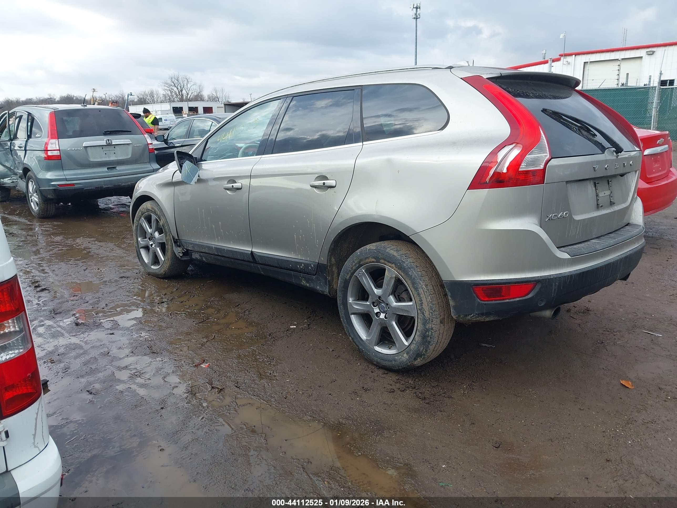 VOLVO XC60 image 3