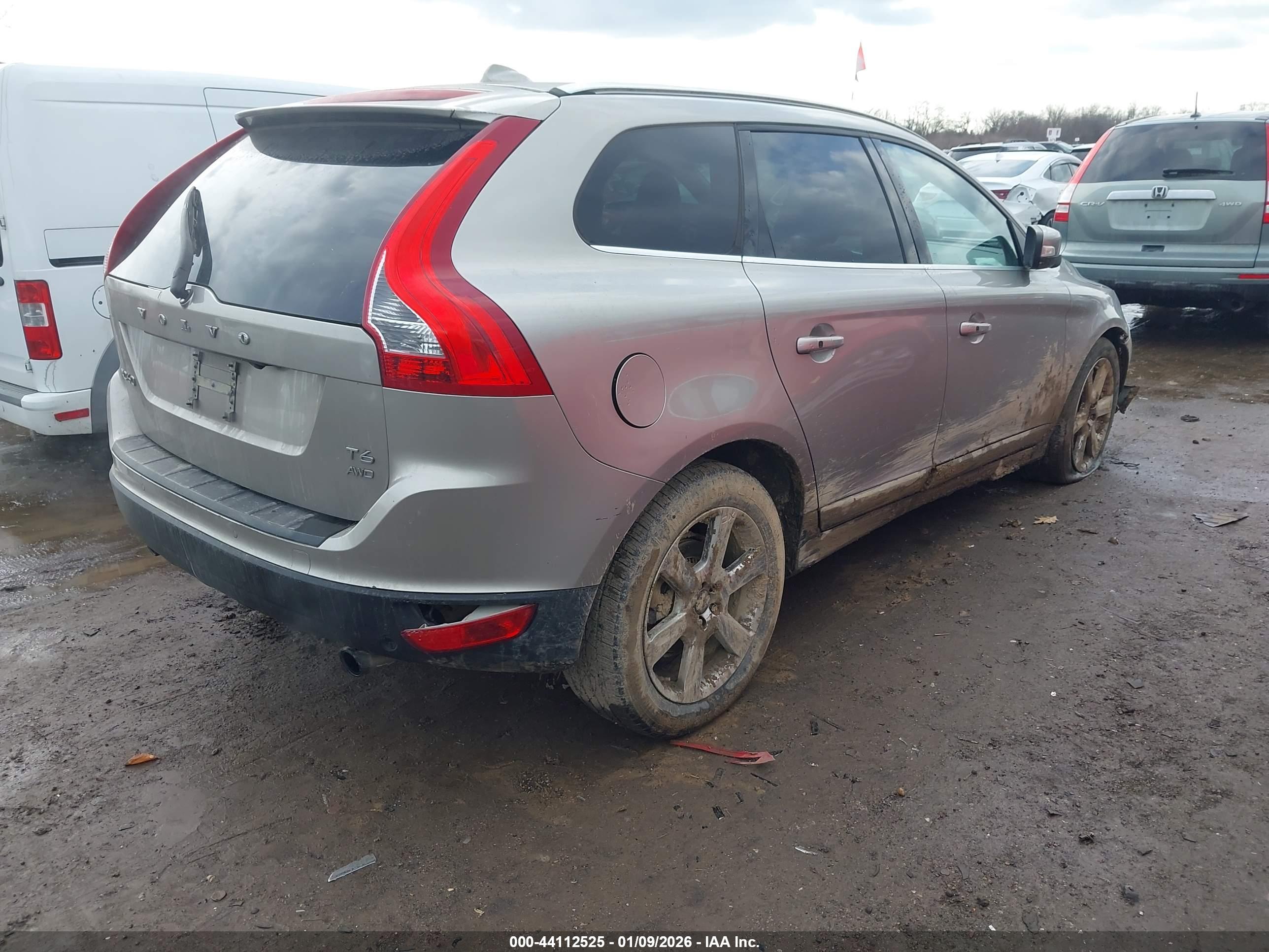 VOLVO XC60 image 4
