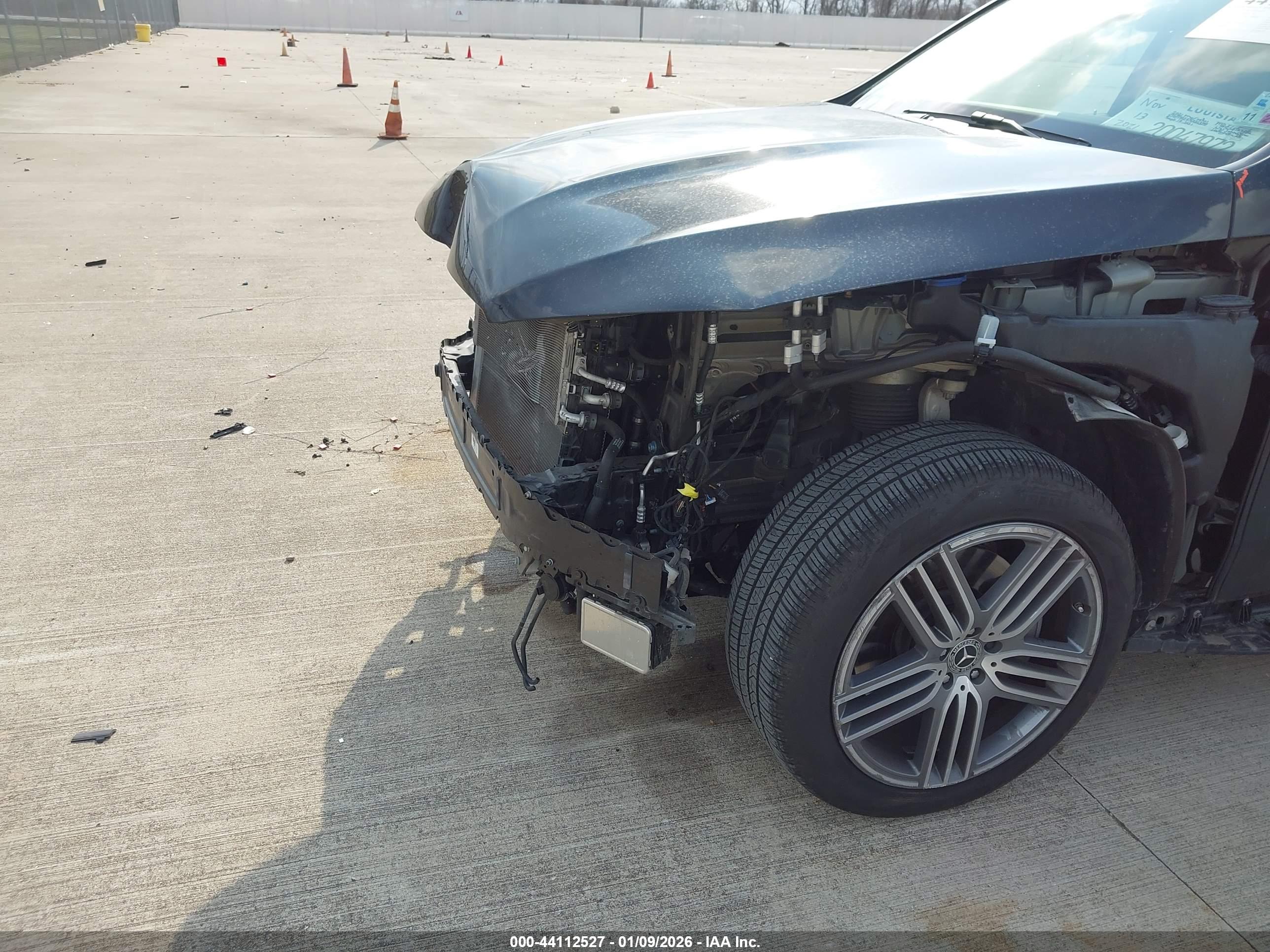 MERCEDES-BENZ GLS image 6