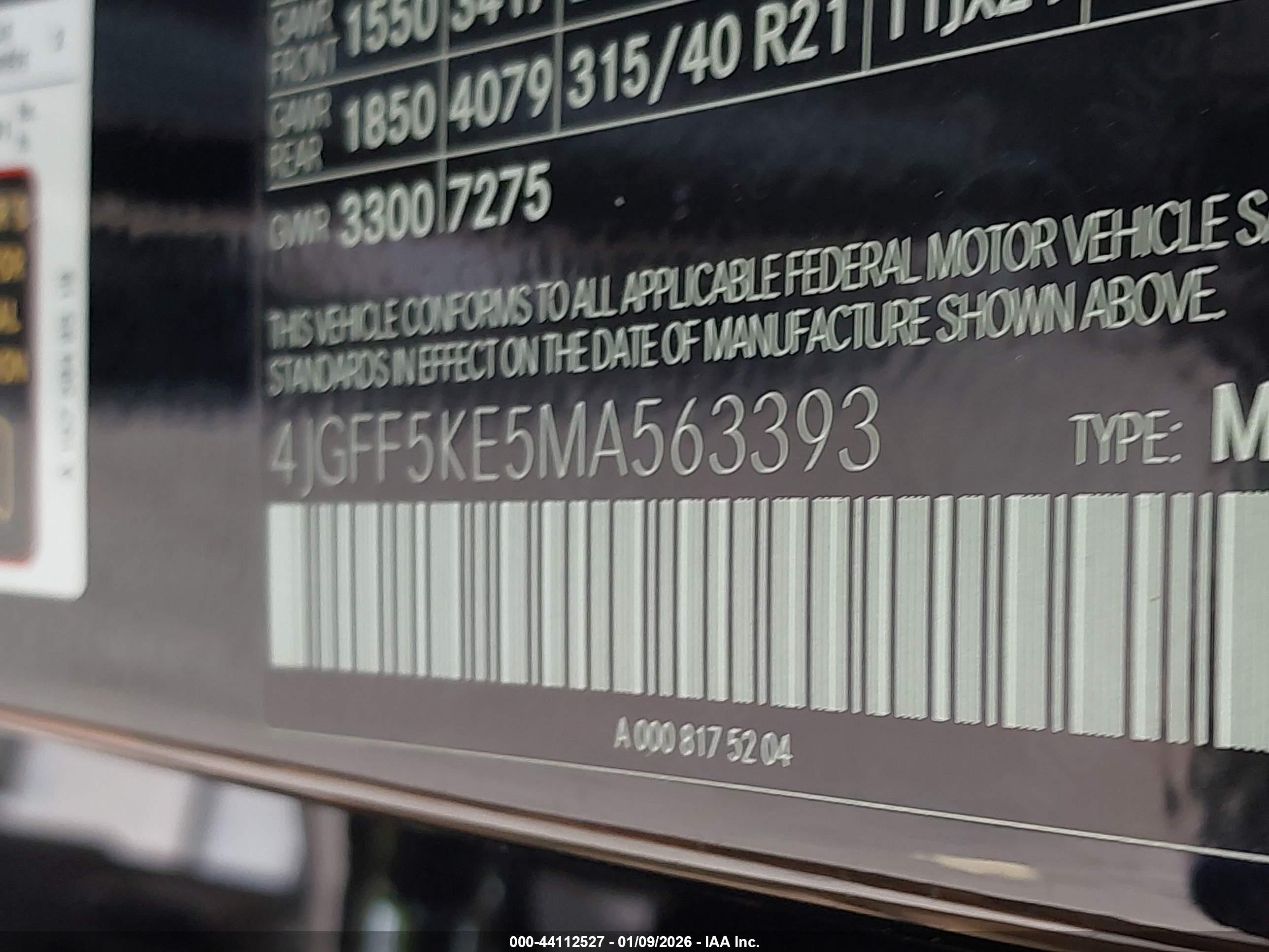 MERCEDES-BENZ GLS image 9