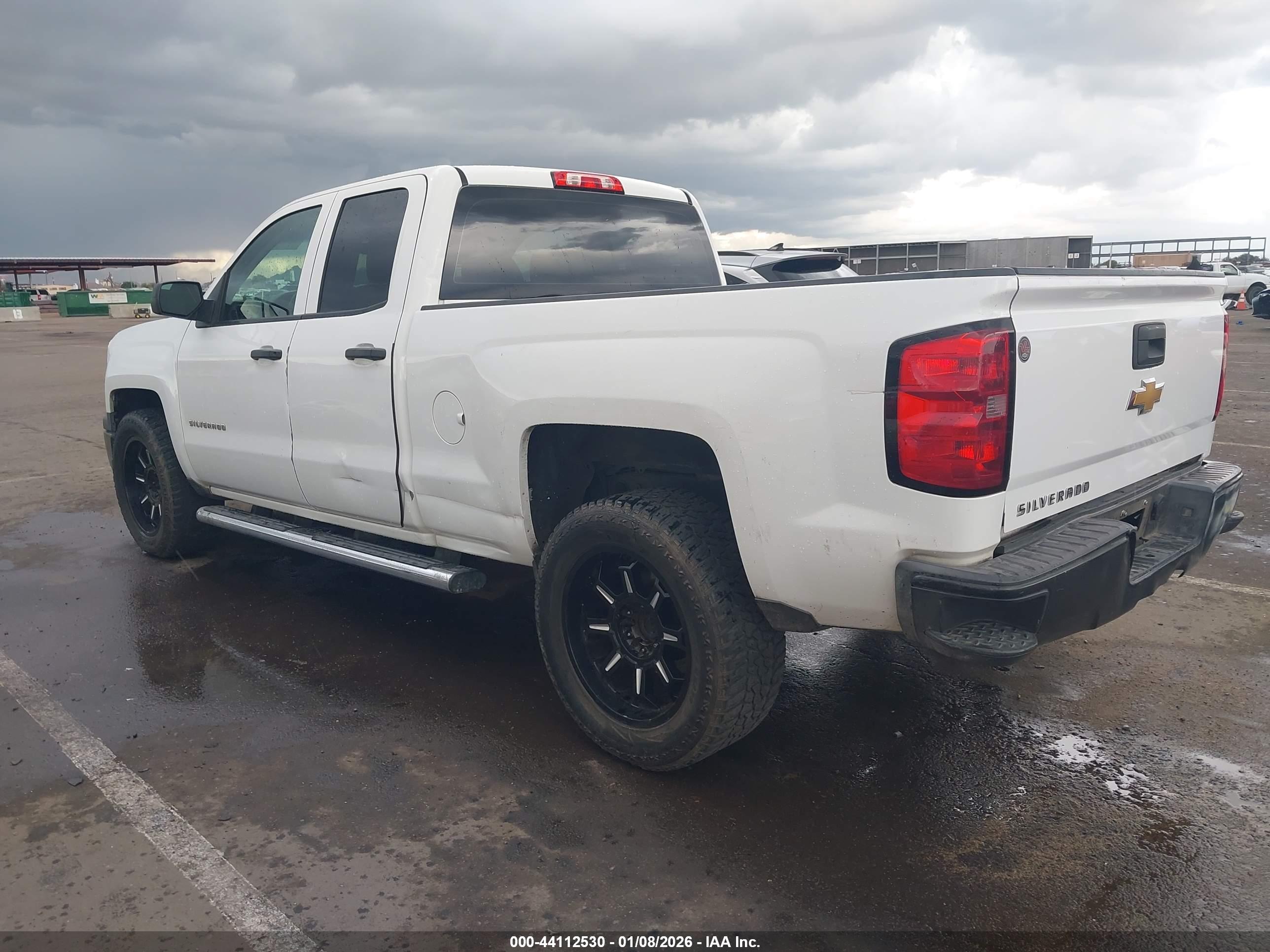 CHEVROLET SILVERADO image 3
