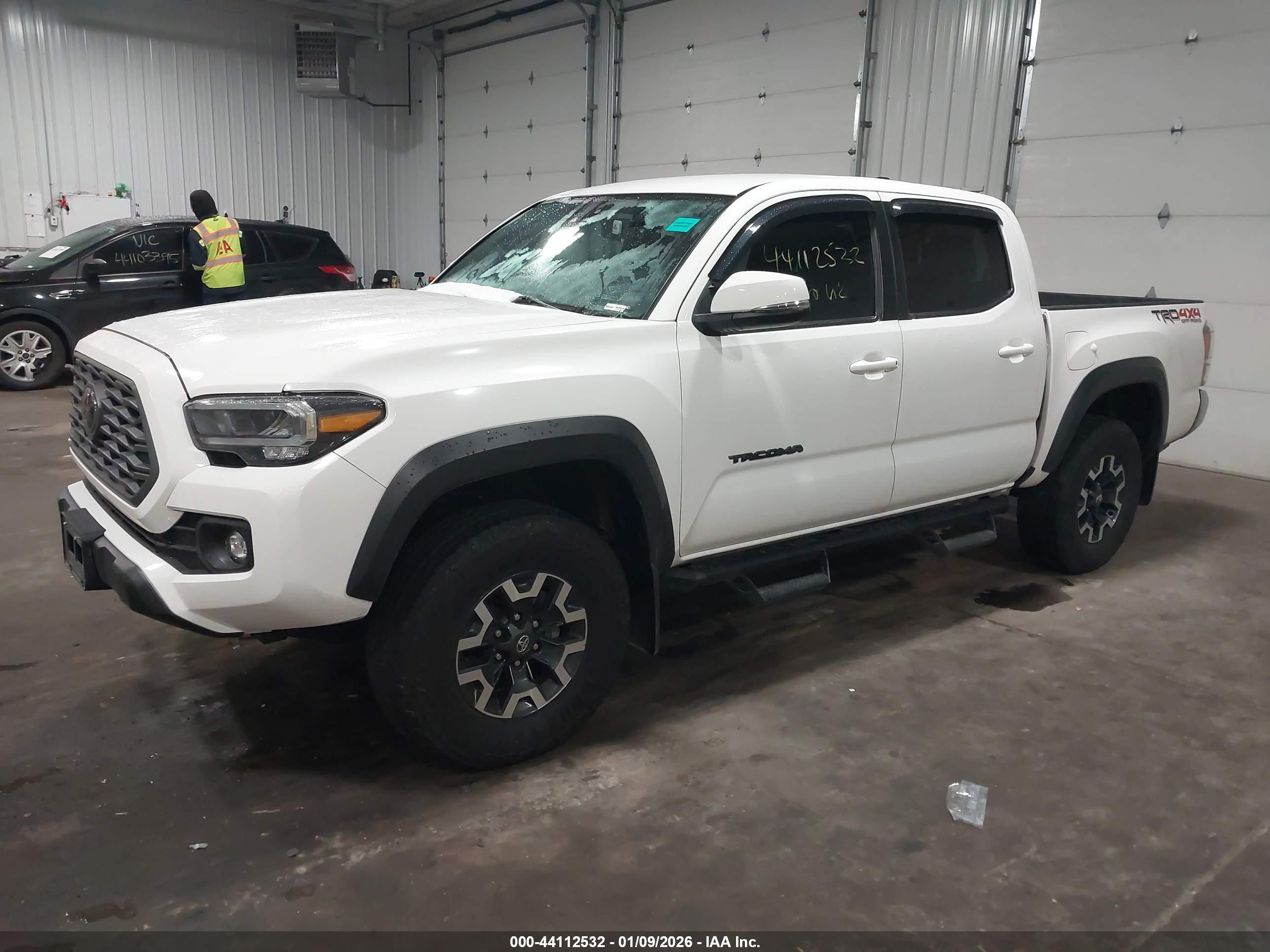 TOYOTA TACOMA image 2