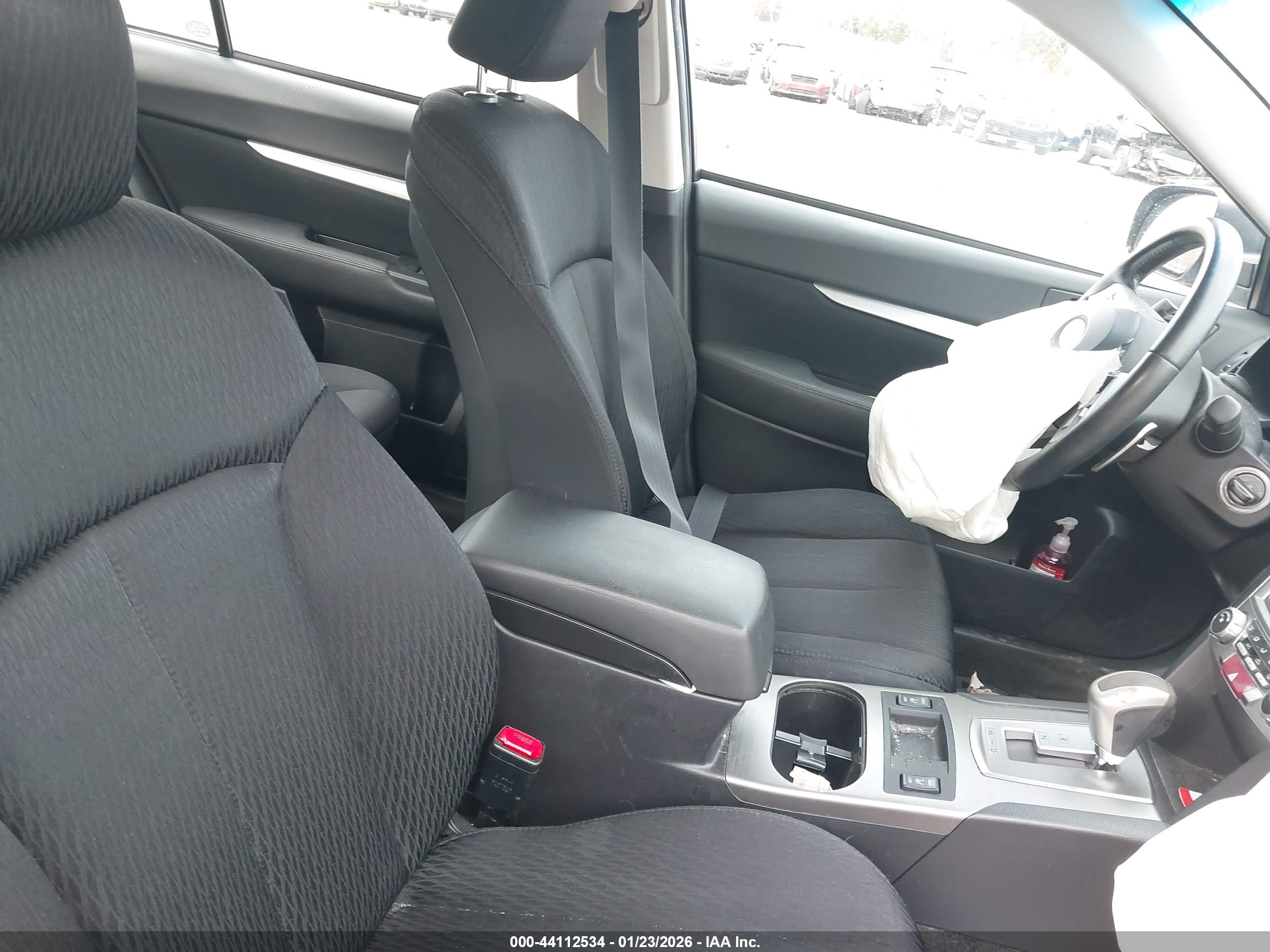 SUBARU LEGACY image 5
