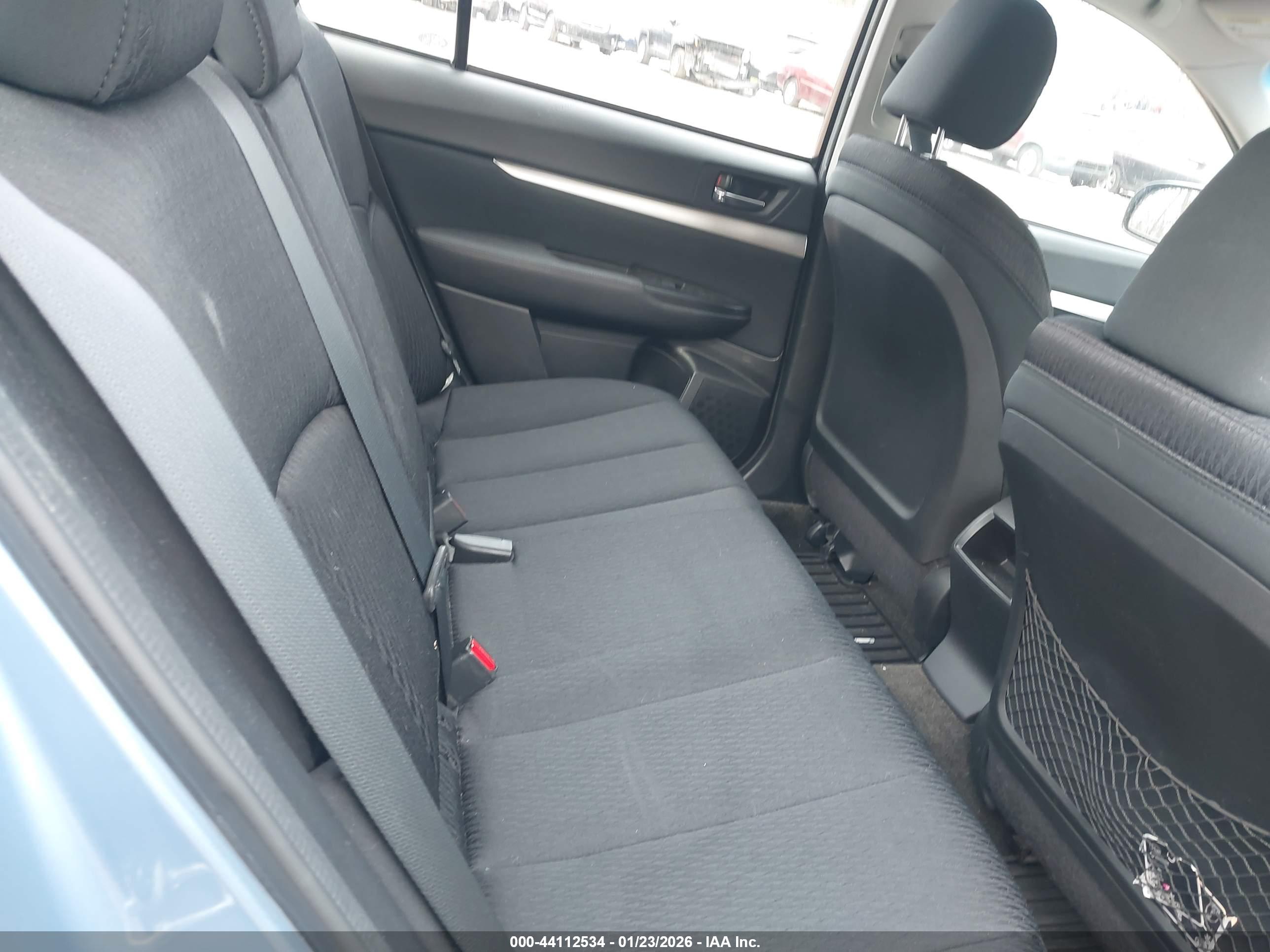 SUBARU LEGACY image 8