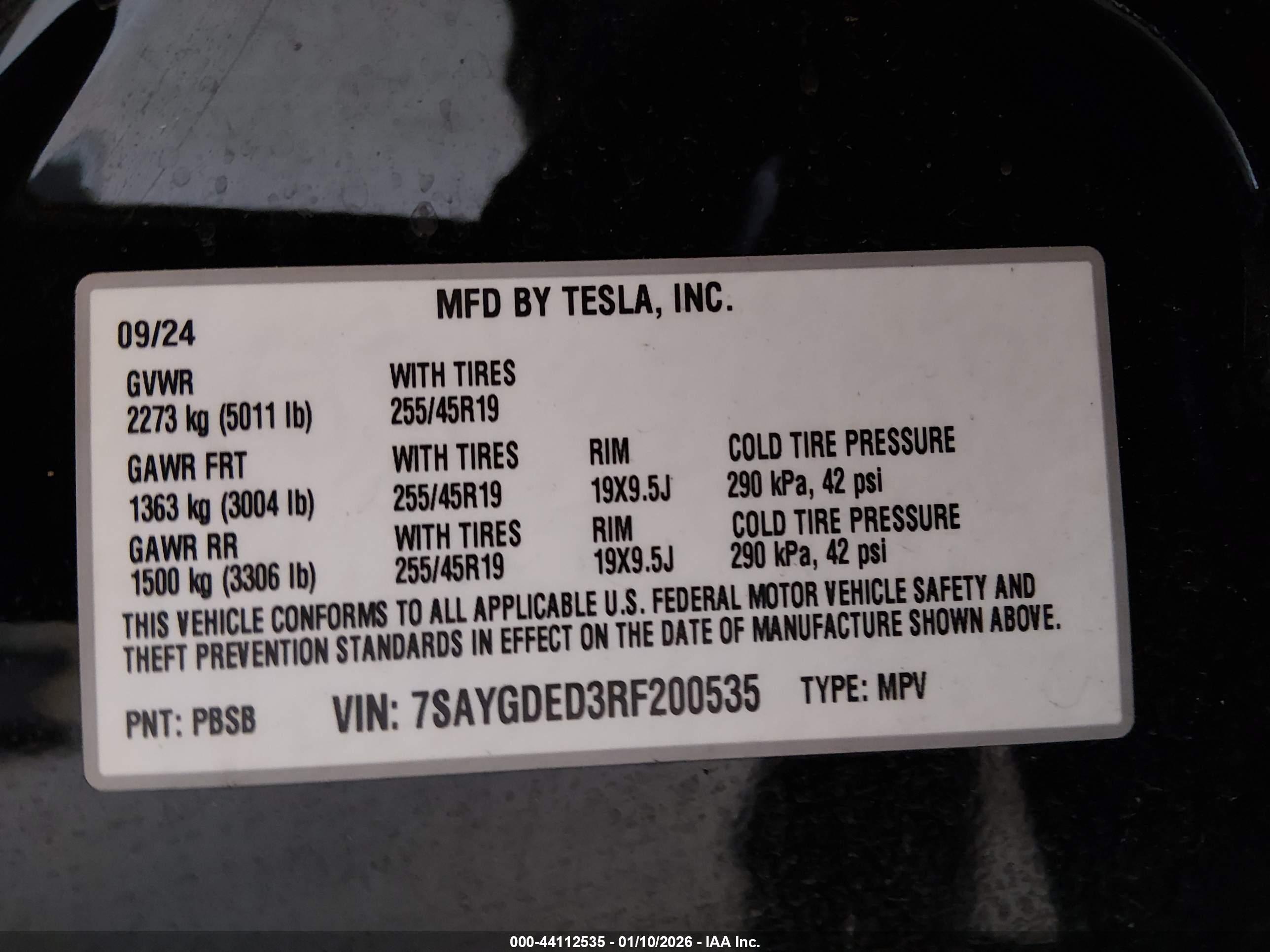 TESLA MODEL image 9