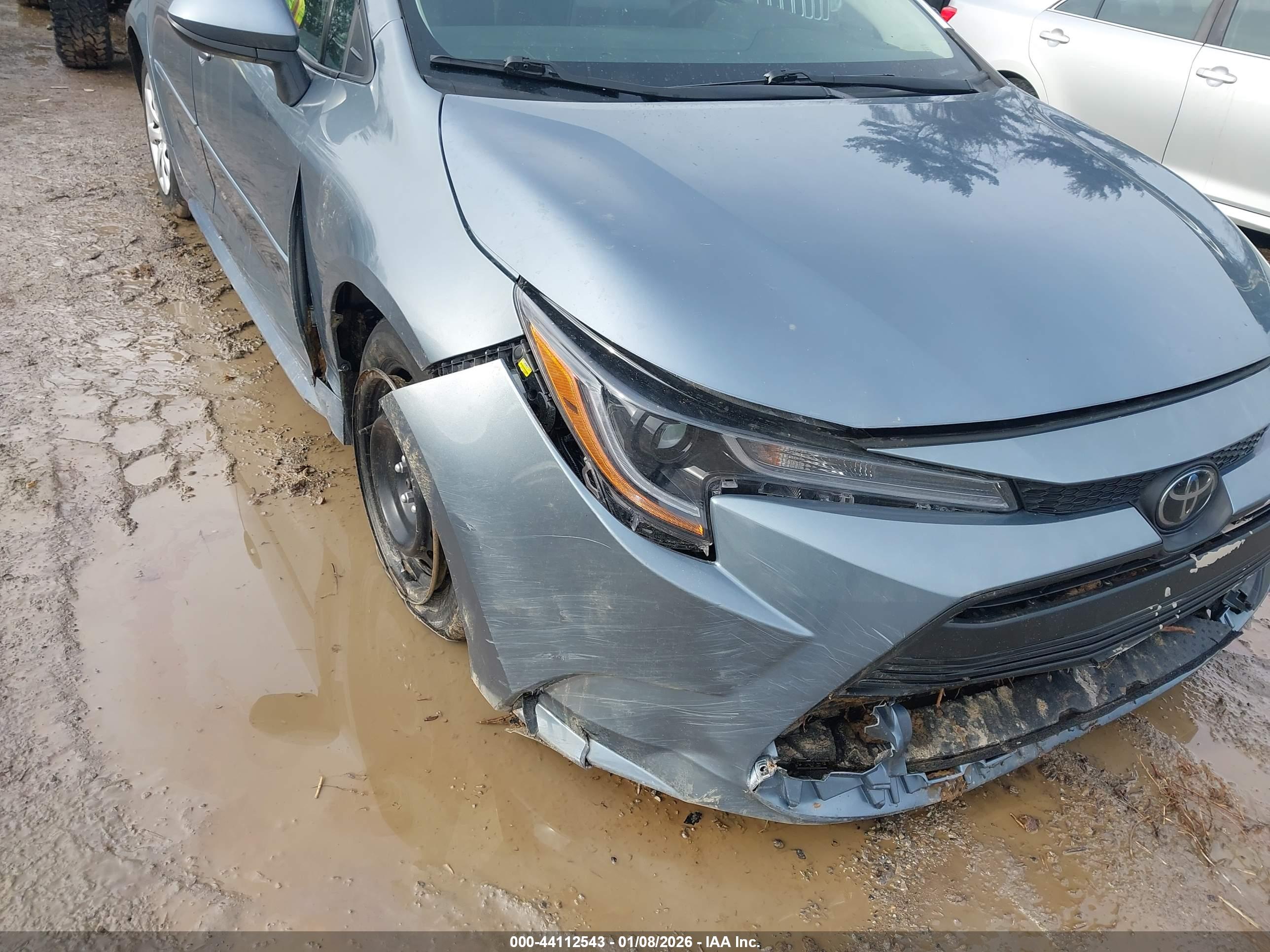 TOYOTA COROLLA image 6