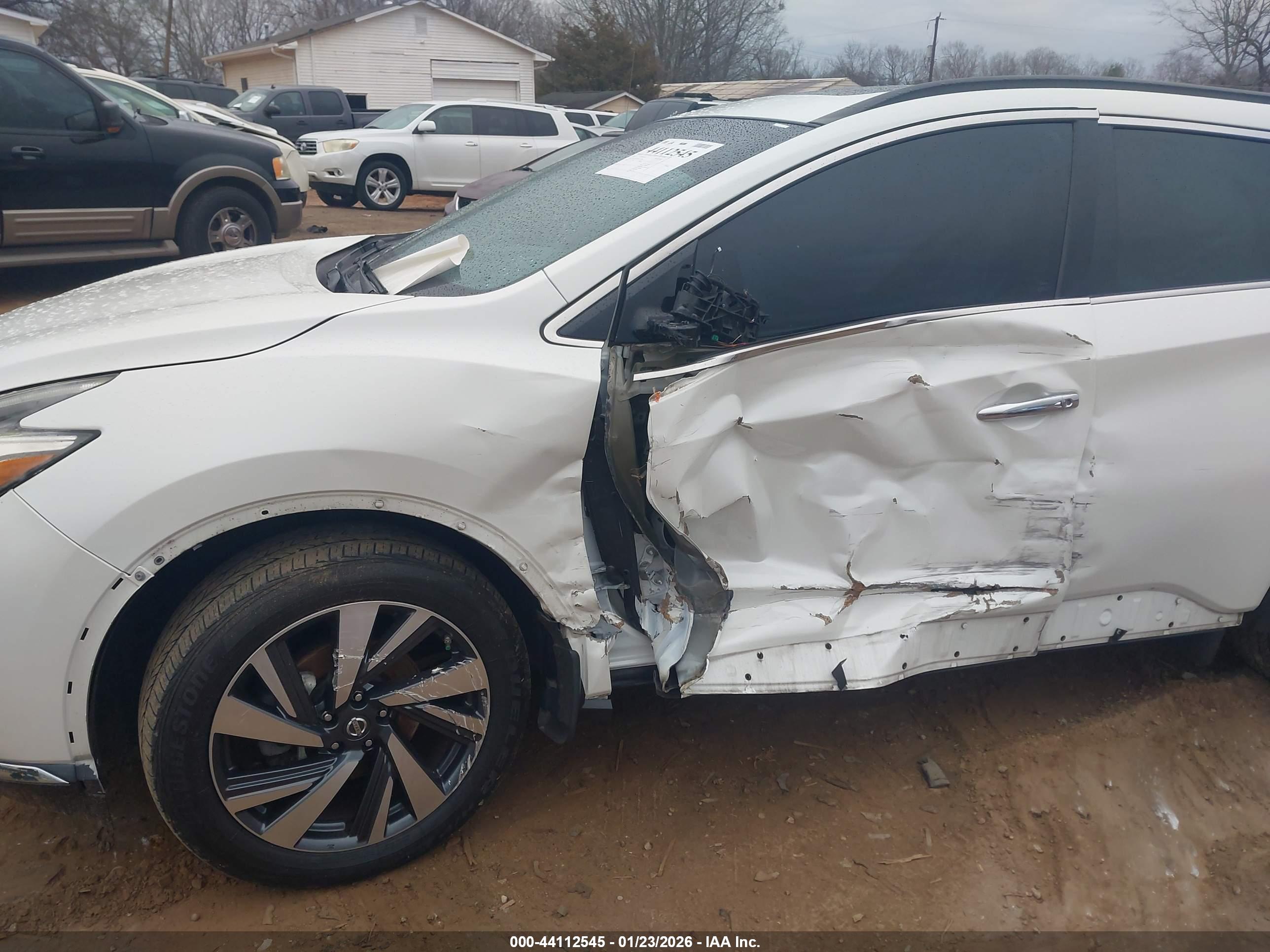 NISSAN MURANO image 6