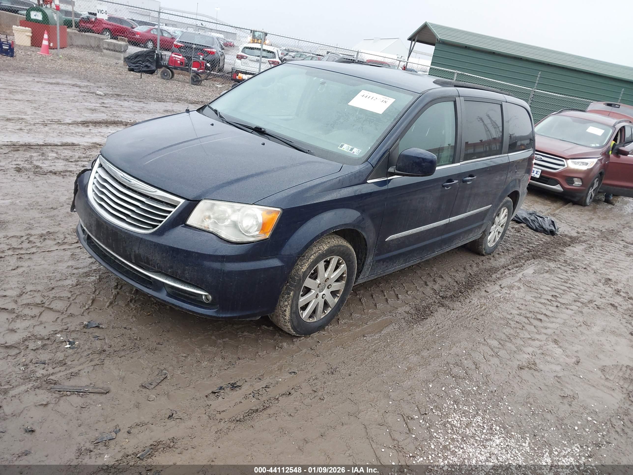 CHRYSLER TOWN image 2